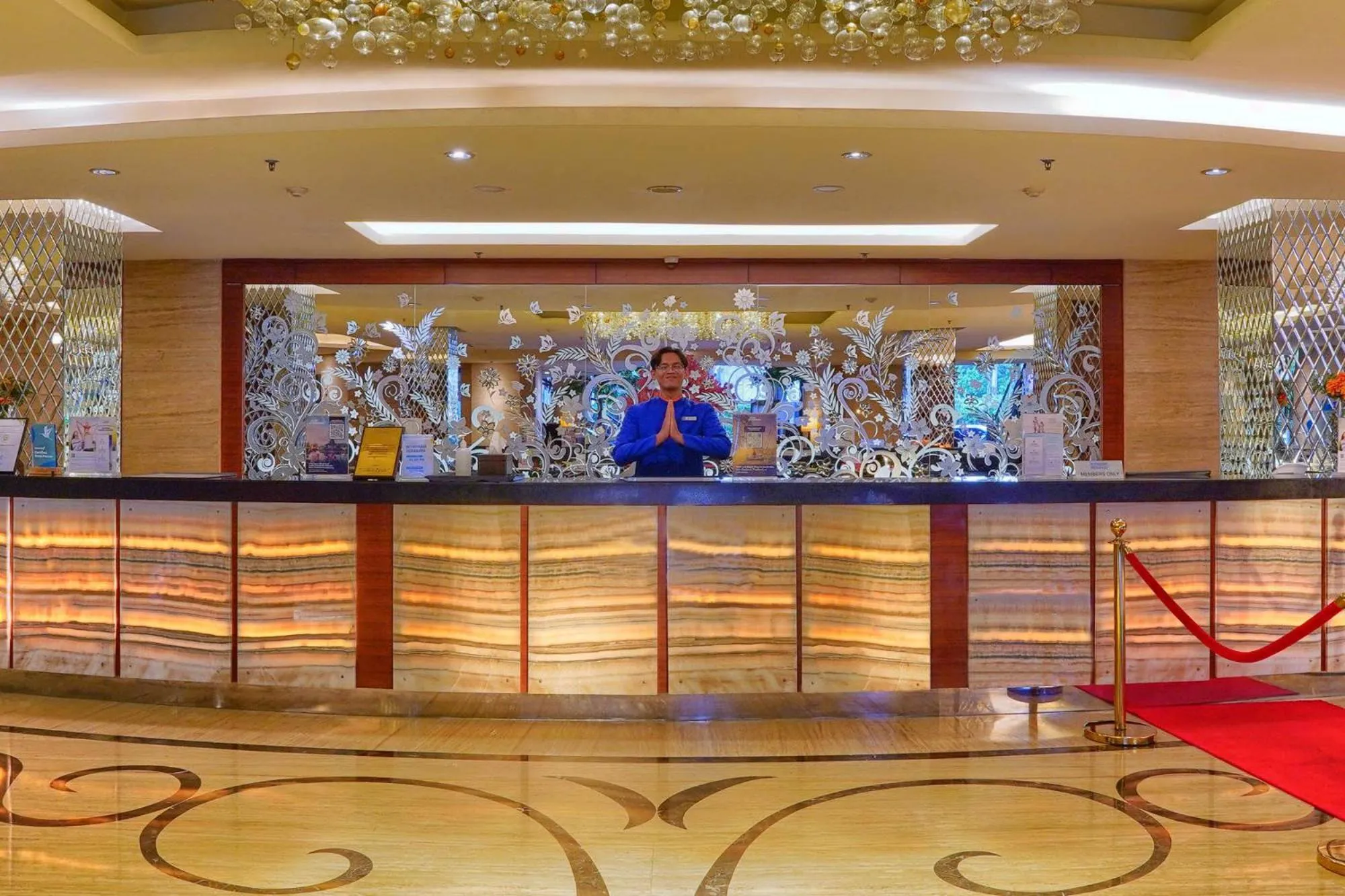 Lobby or reception in Wyndham Surabaya