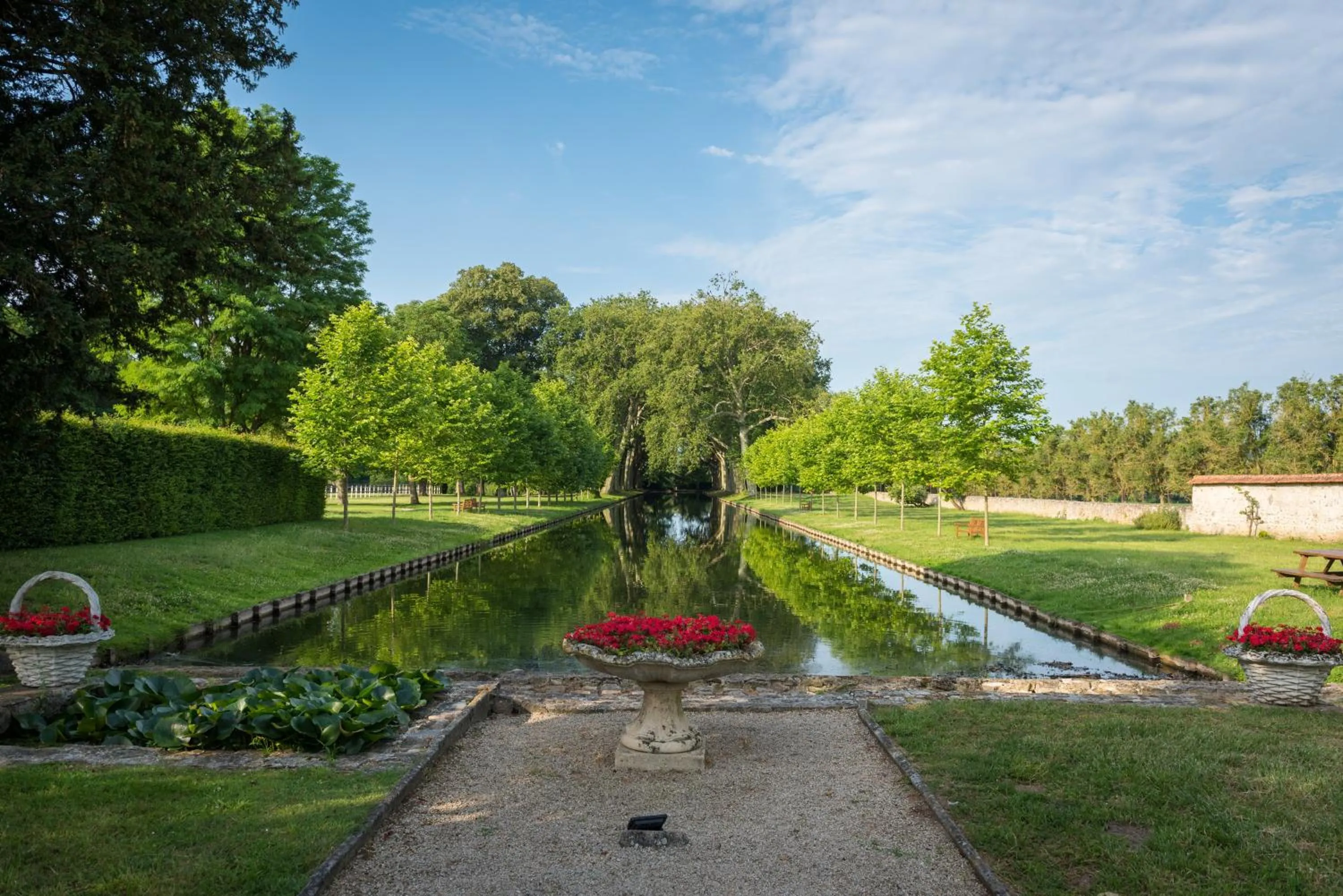 Garden in Château de Courcelles - Relais & Châteaux