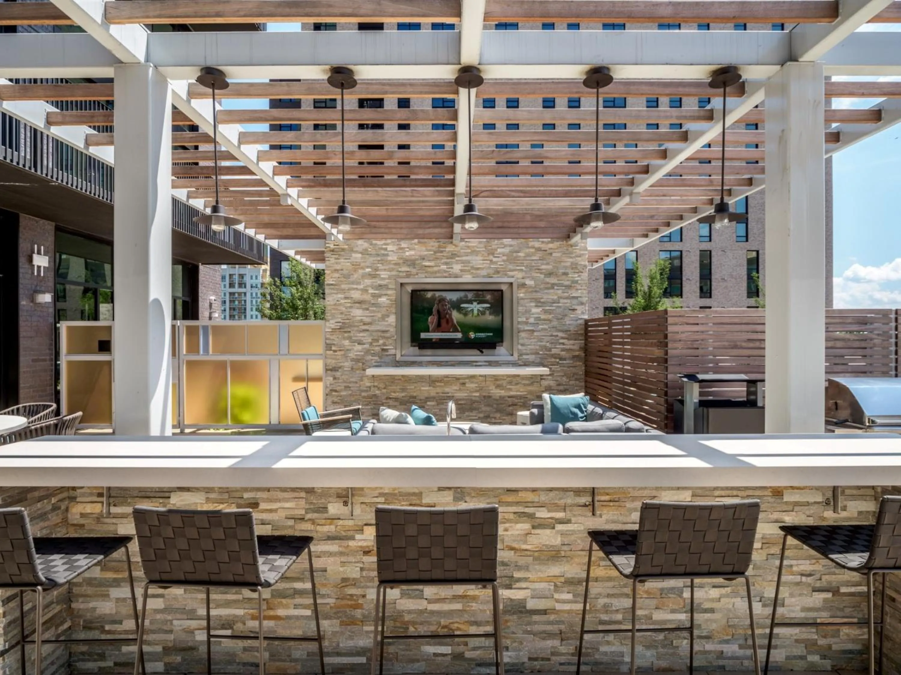 BBQ facilities in Global Luxury Suites at Reston Town Center