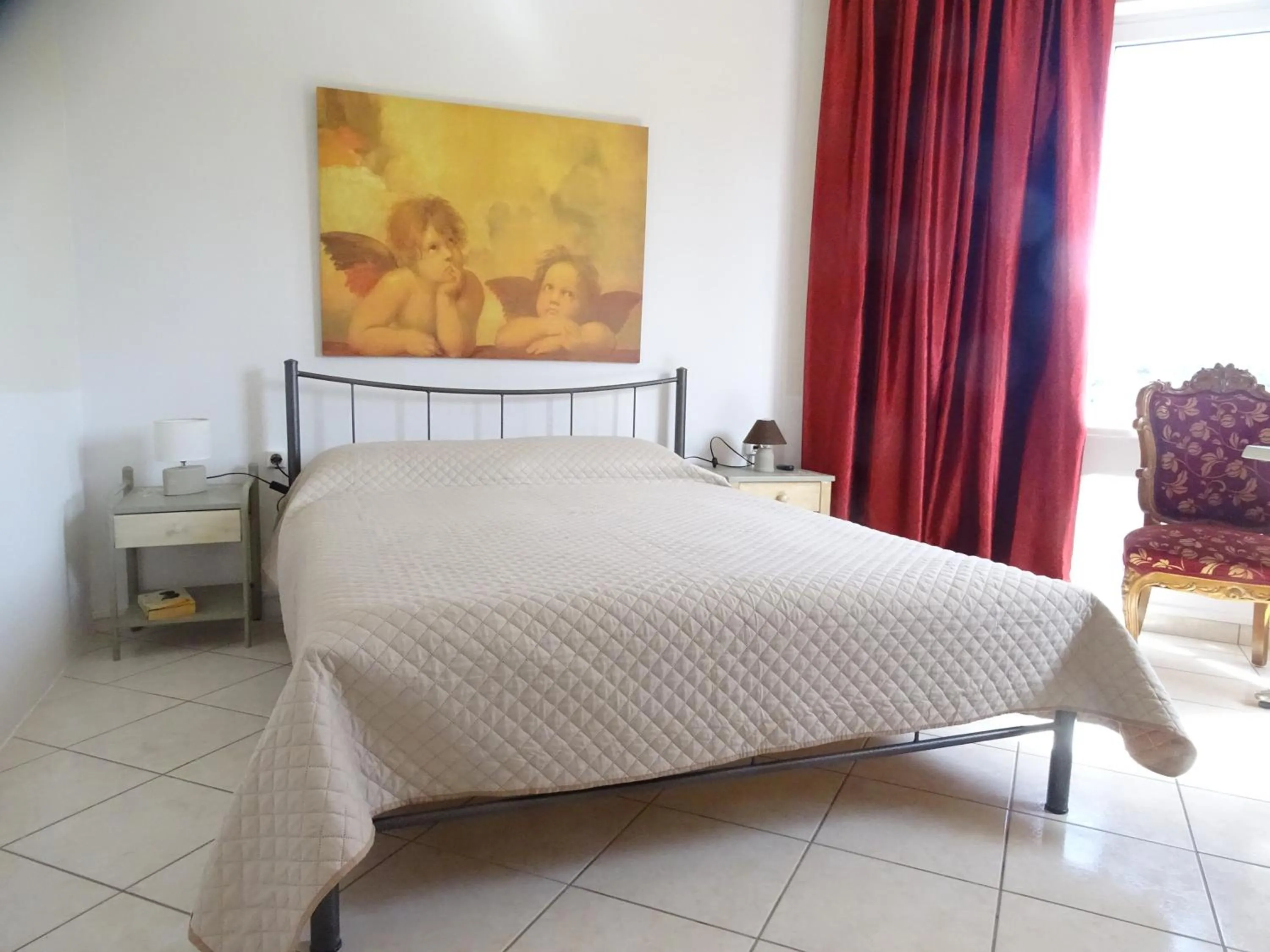 Bed in Artemis GreenHill