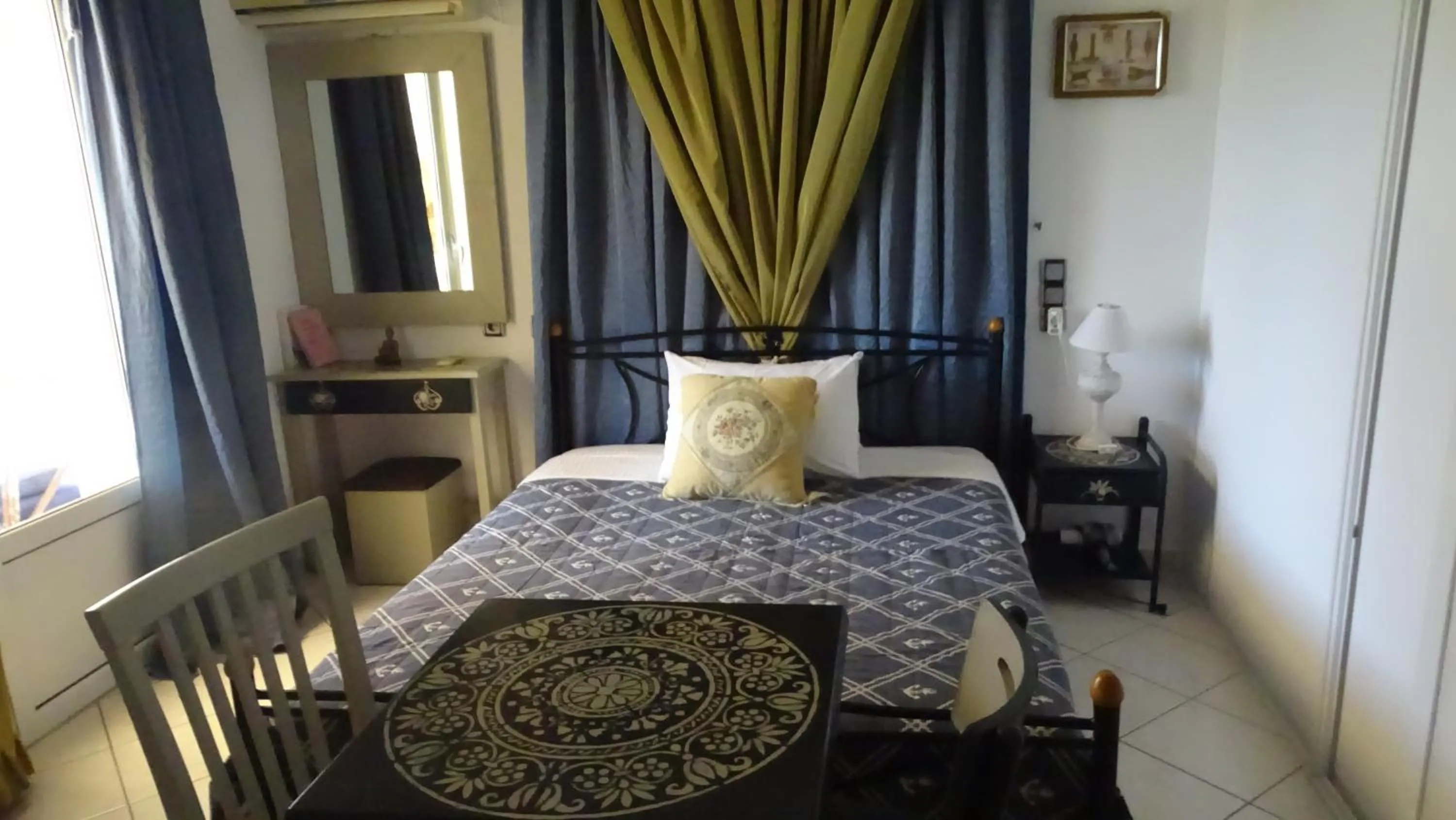 Bed in Artemis GreenHill