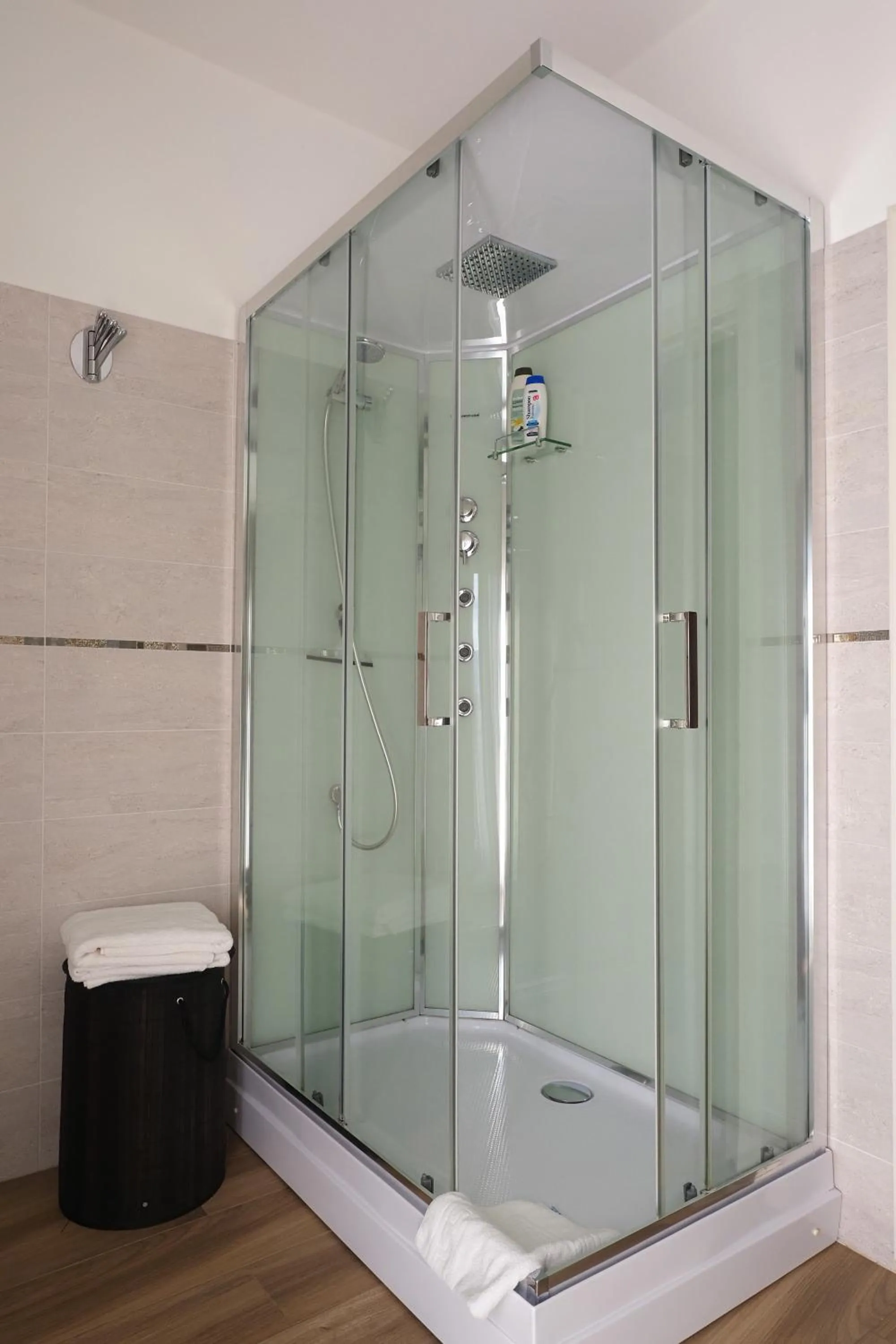 Shower in Dimora del Riccio