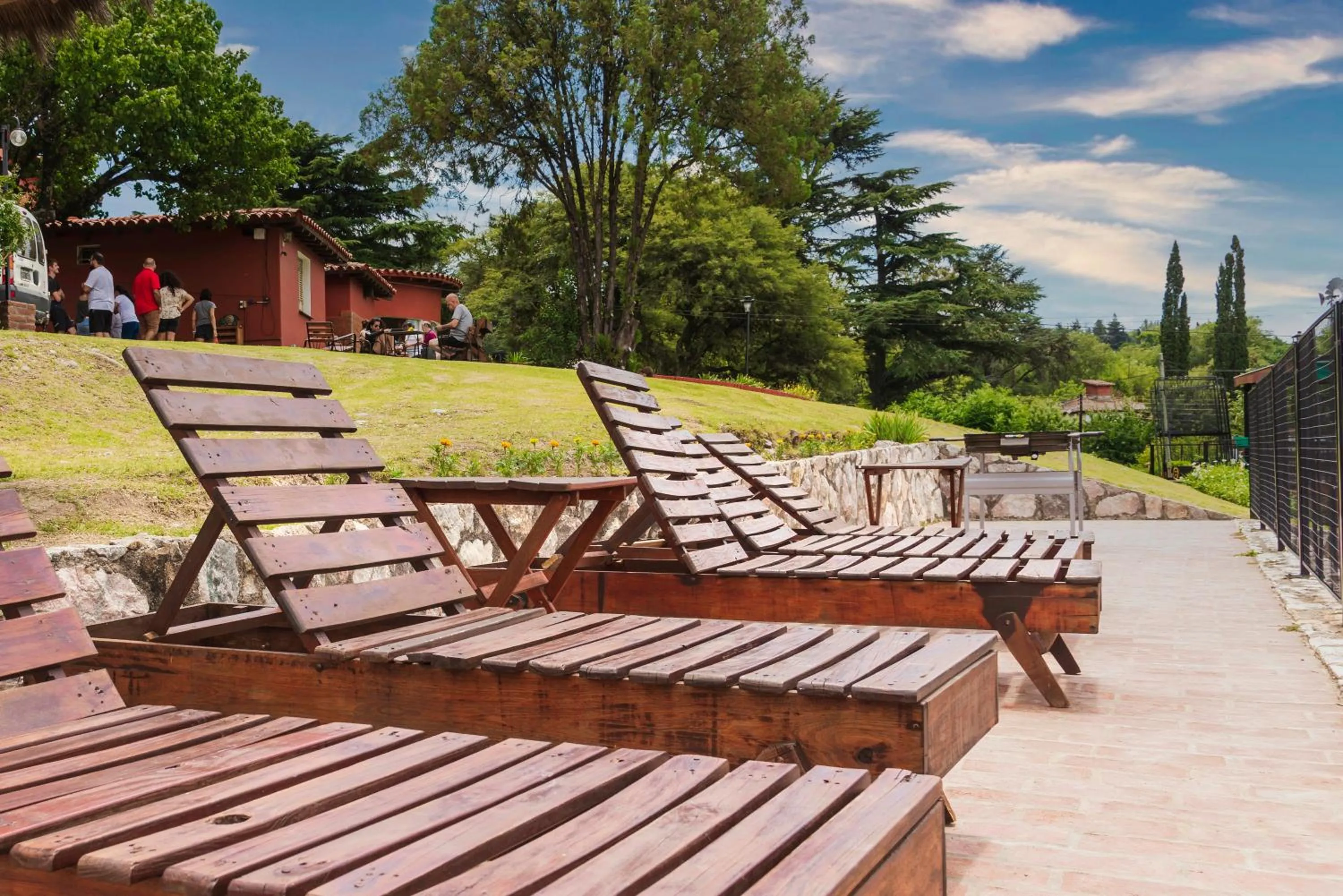 Spring in Castelar - Hotel & Apart