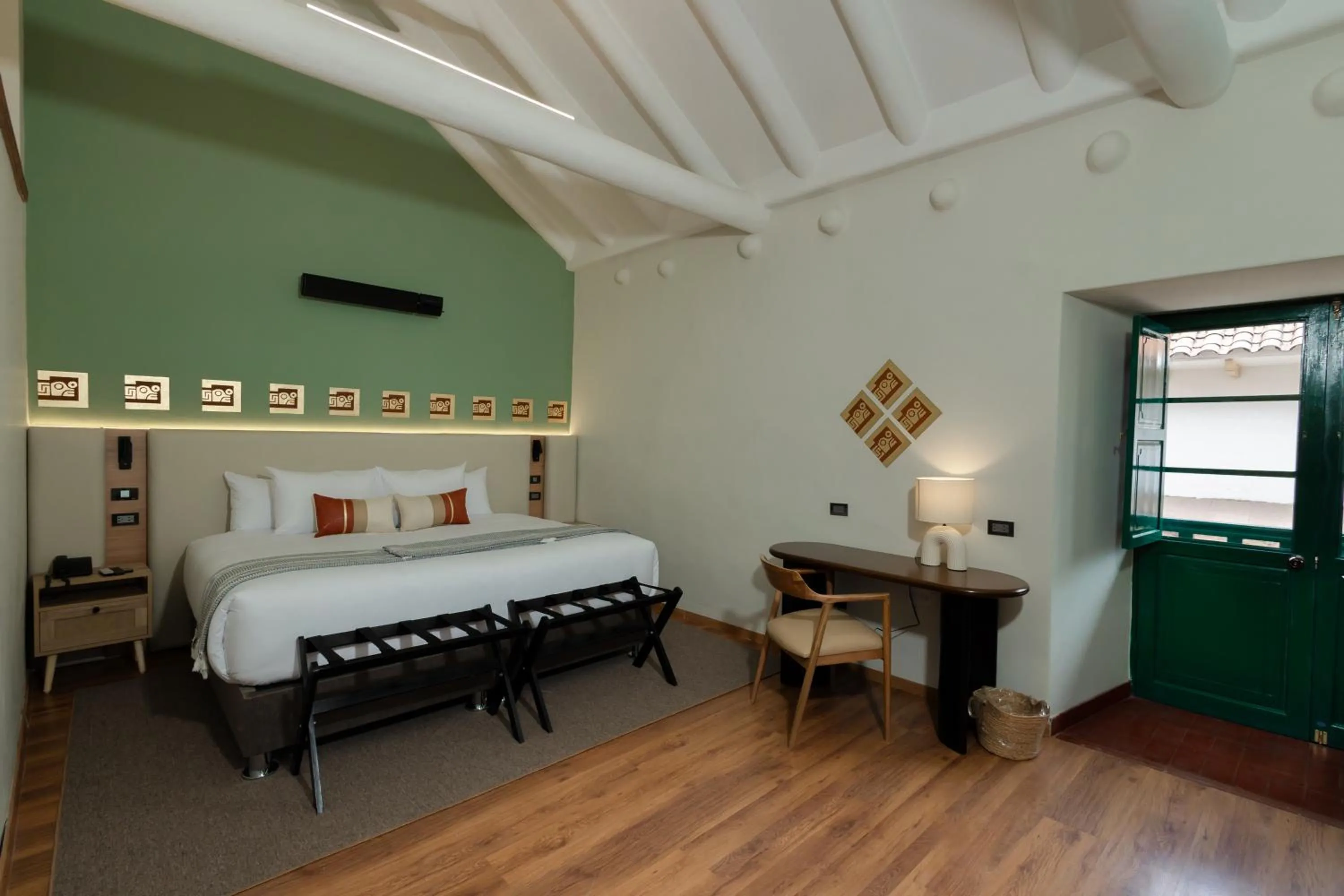 Deluxe Family Room in Hotel Hacienda Sonqori Centro Histórico