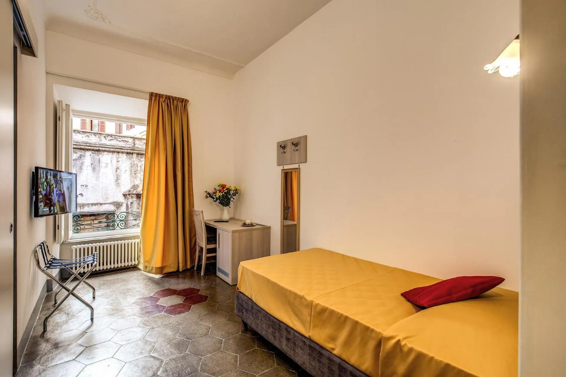 TV and multimedia, Bed in Feronia Guest house