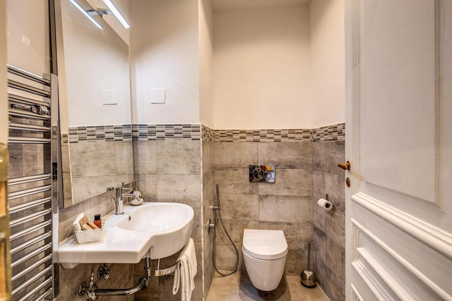 Bathroom in Feronia Guest house