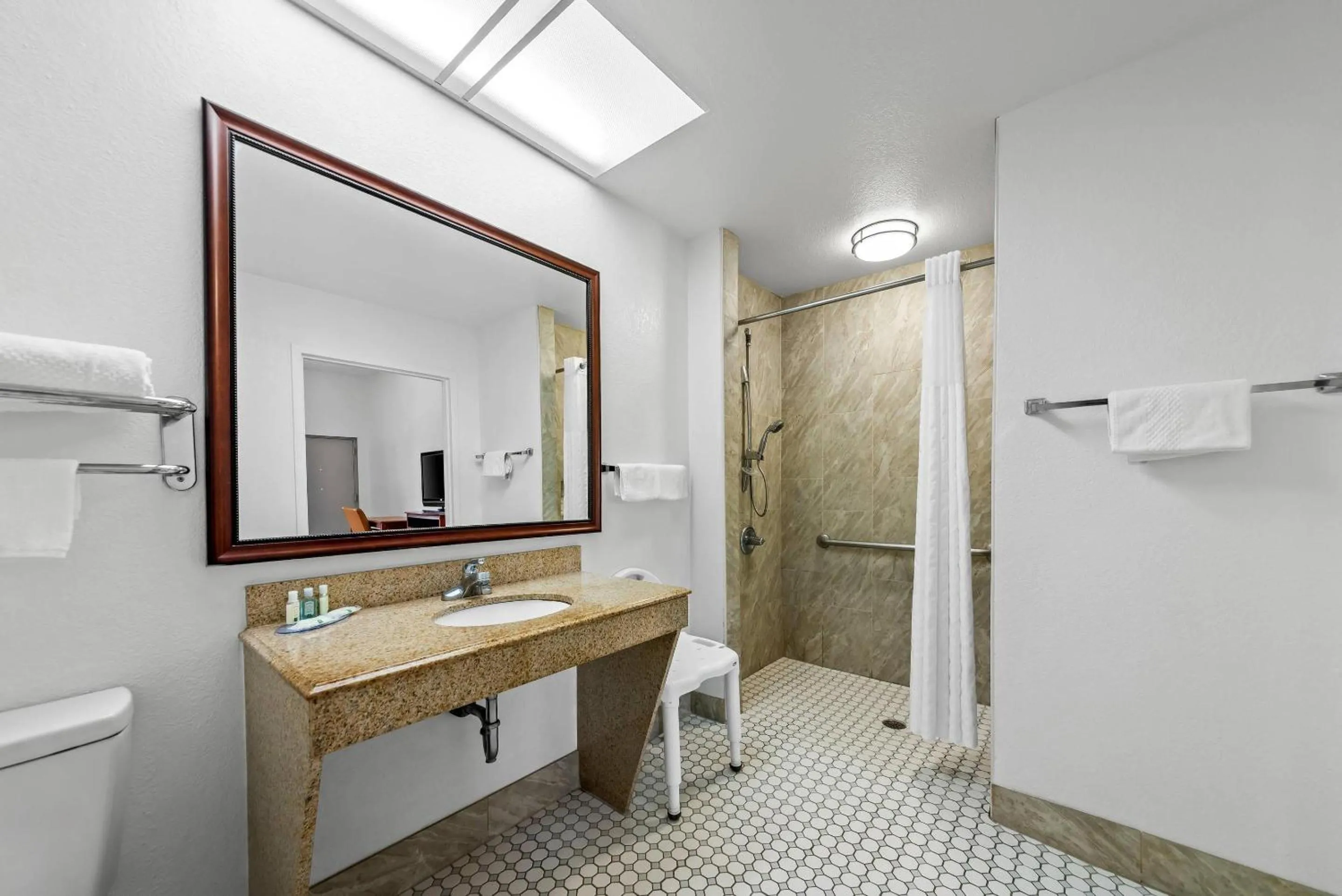 Bedroom in Quality Inn Weeki Wachee - Spring Hill