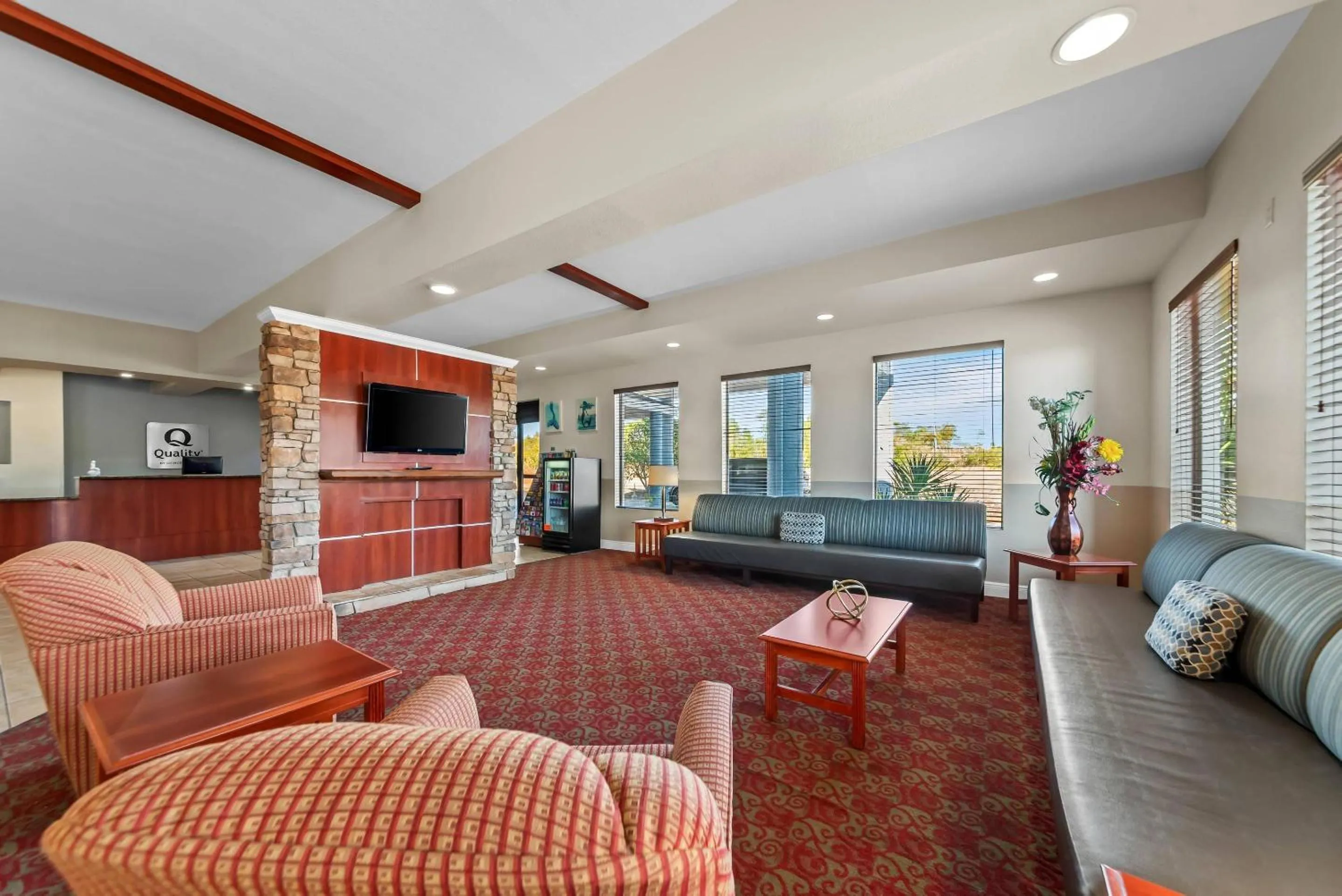 Lobby or reception in Quality Inn Weeki Wachee - Spring Hill