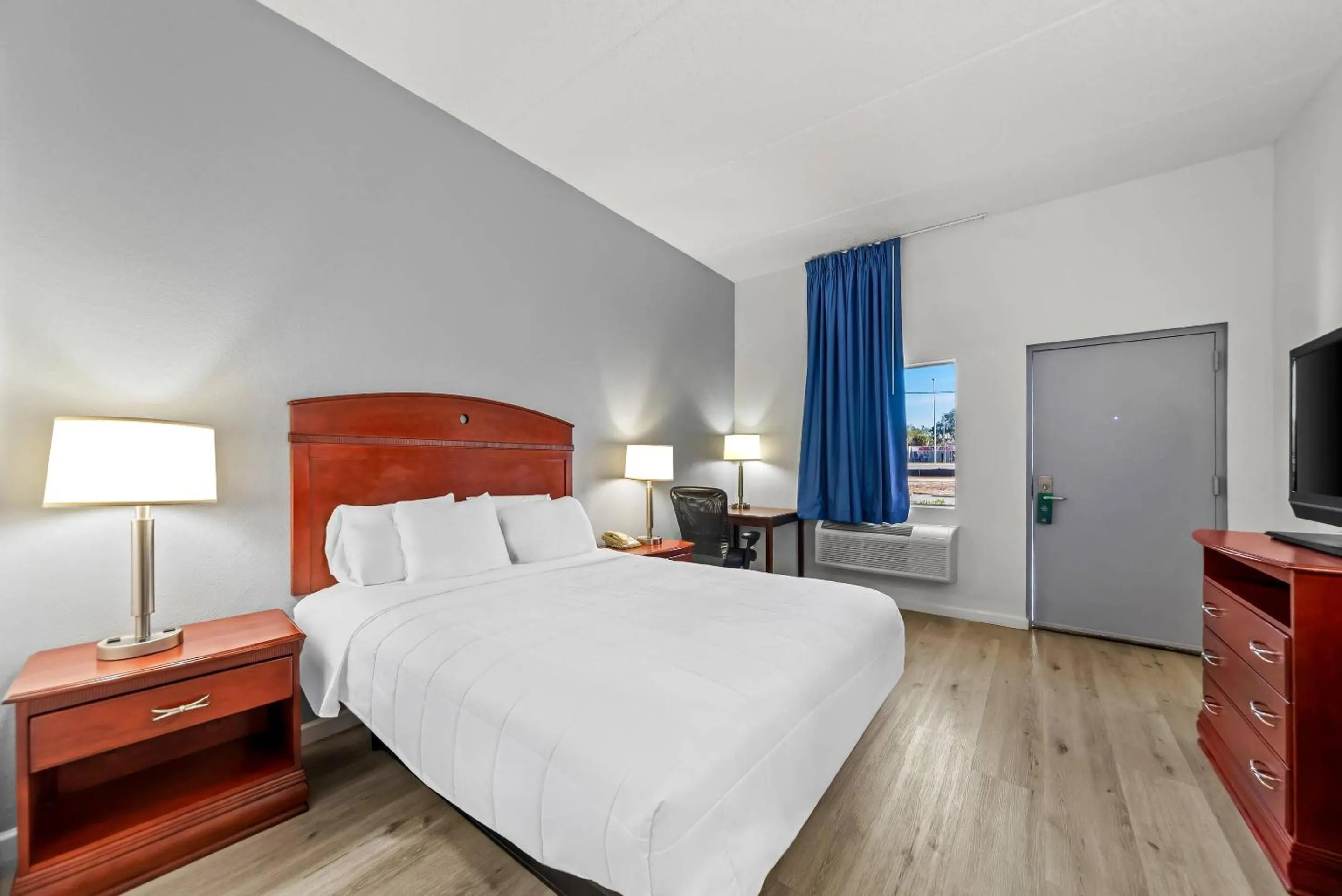 Bedroom, Bed in Quality Inn Weeki Wachee - Spring Hill