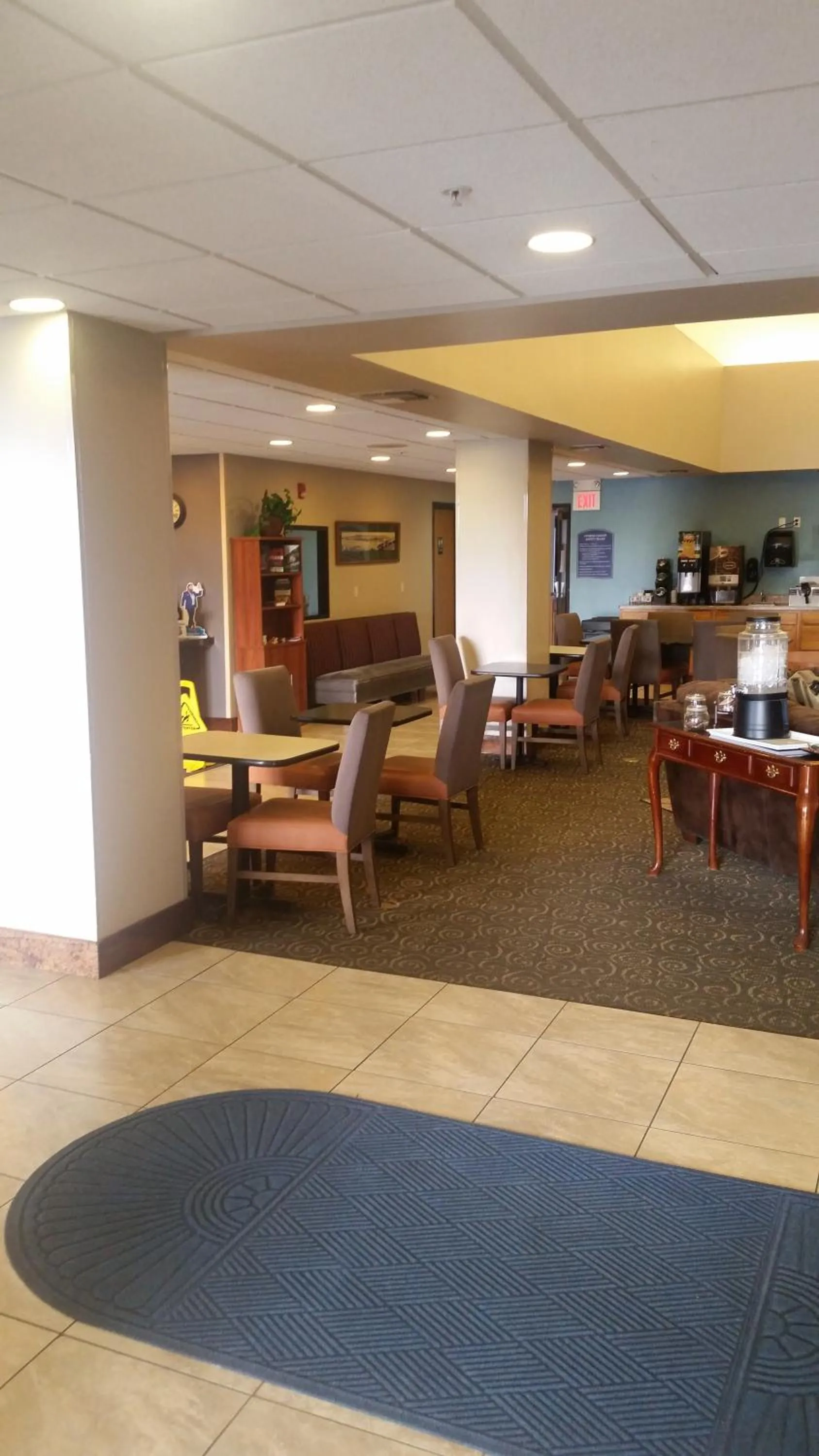 Breakfast in Howard Johnson by Wyndham Billings