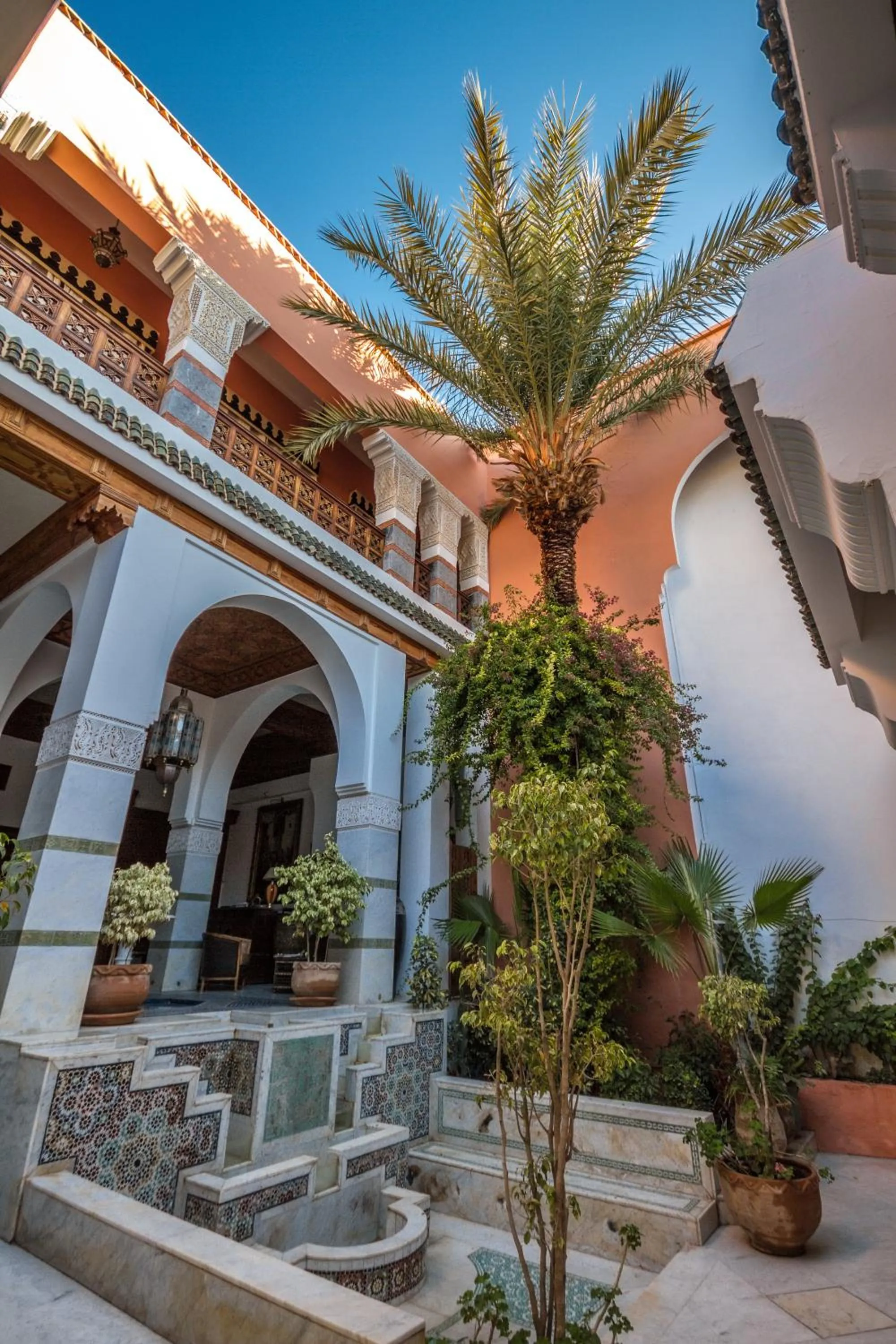 Property building in Palais Dar Donab