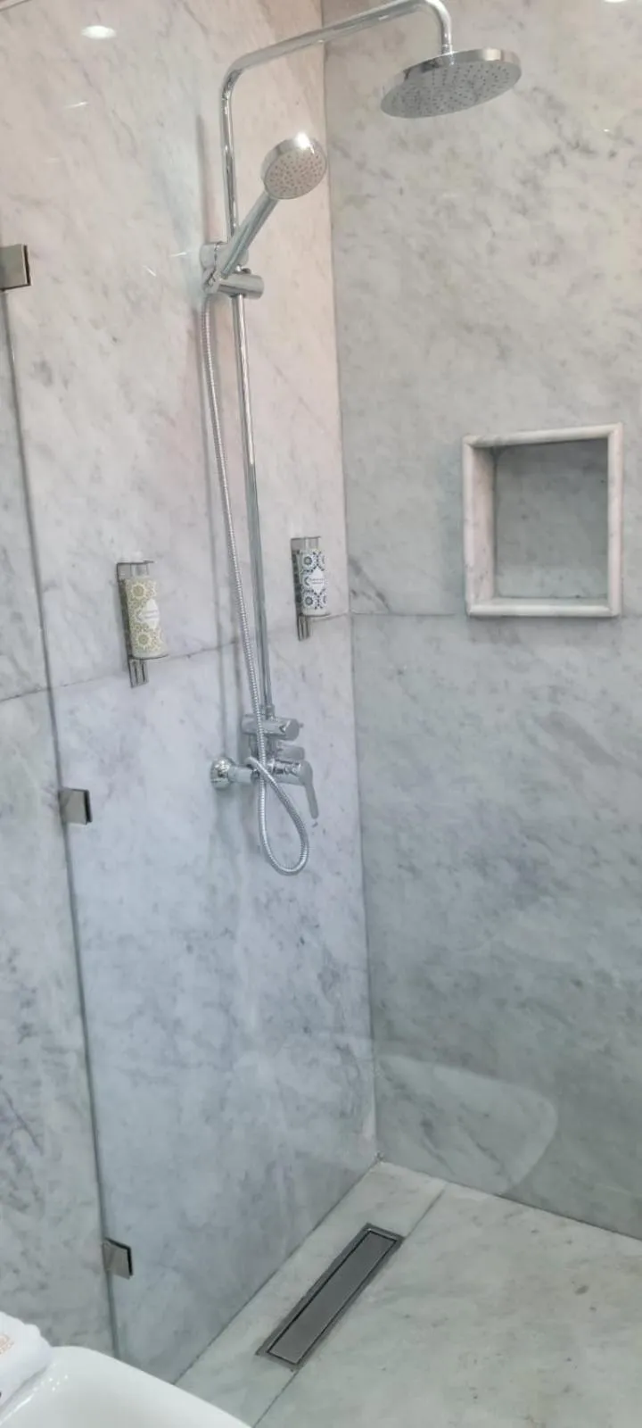 Shower in Palais Dar Donab