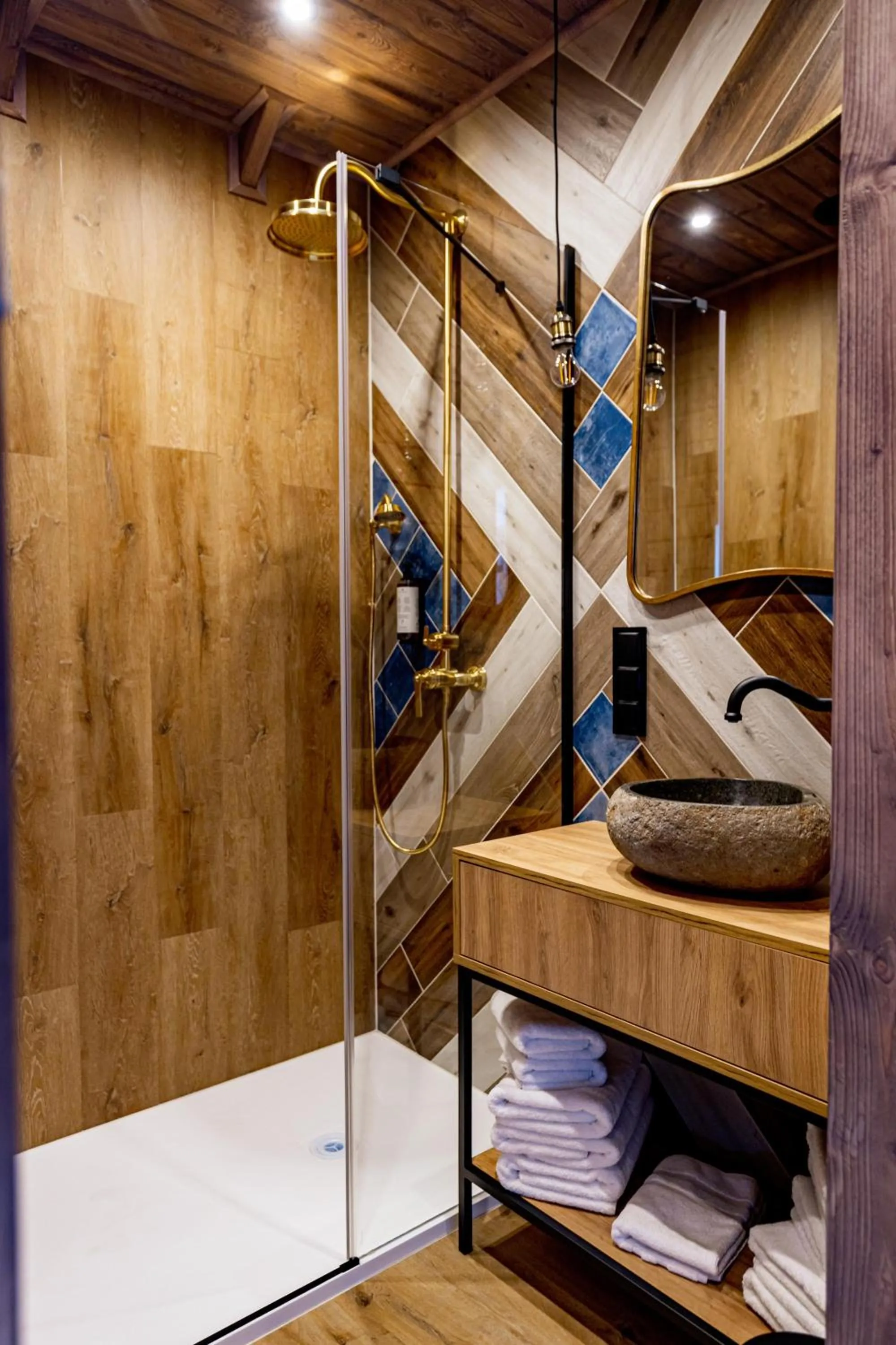 Shower in Western Camp Resort