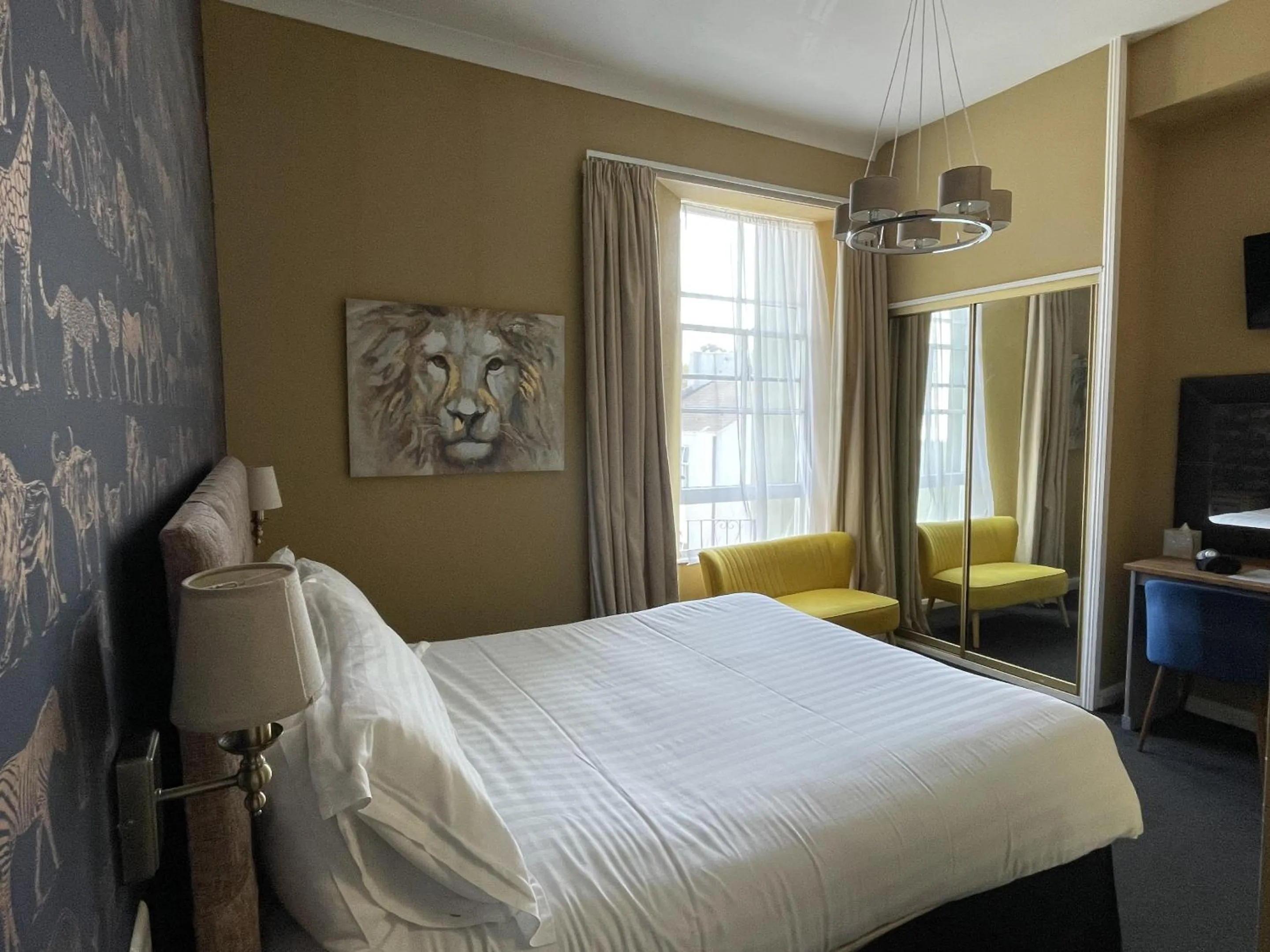 Bedroom in The Montana