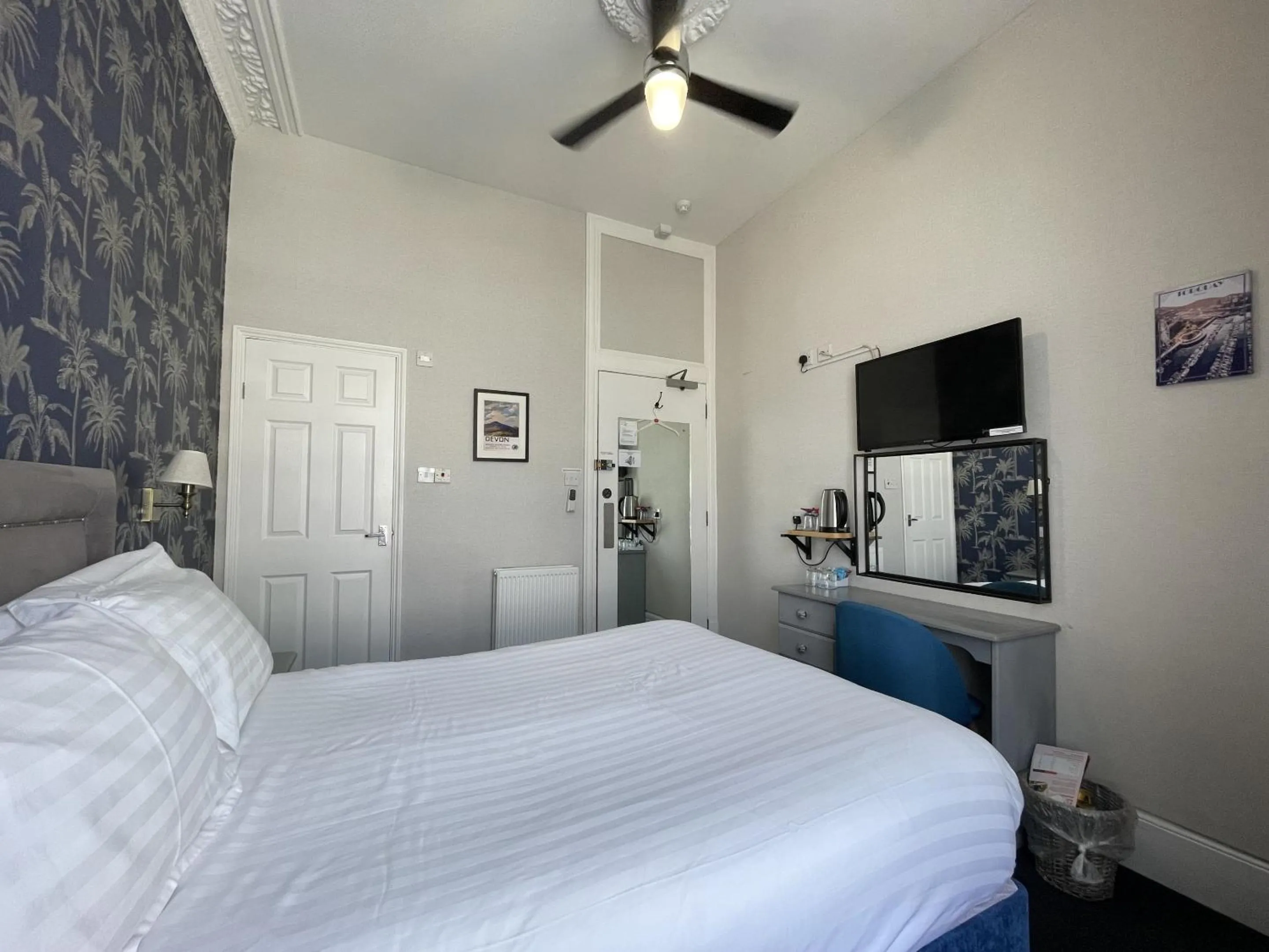 Bedroom in The Montana