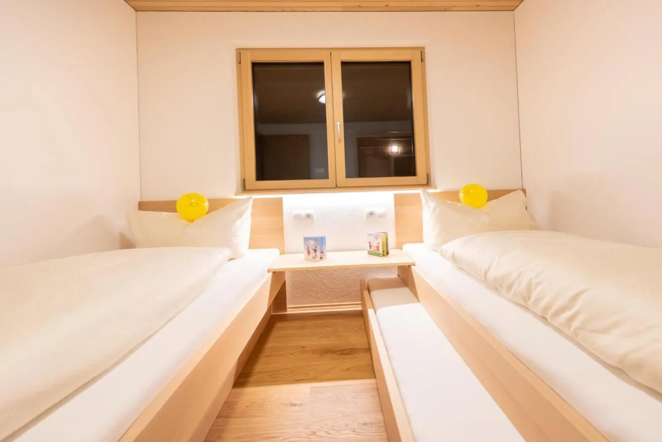 Decorative detail, Bed in Wiesenhof Rusch