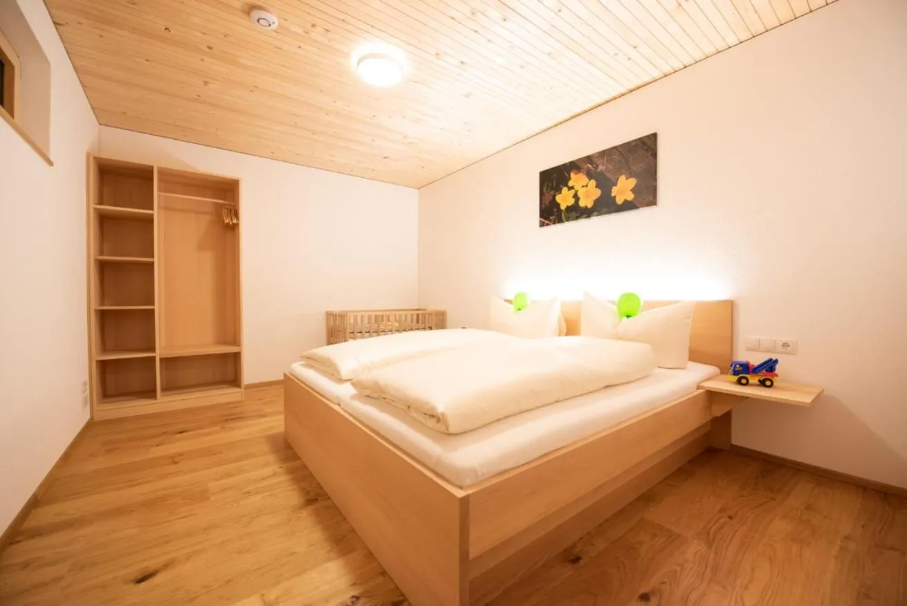 Decorative detail, Bed in Wiesenhof Rusch