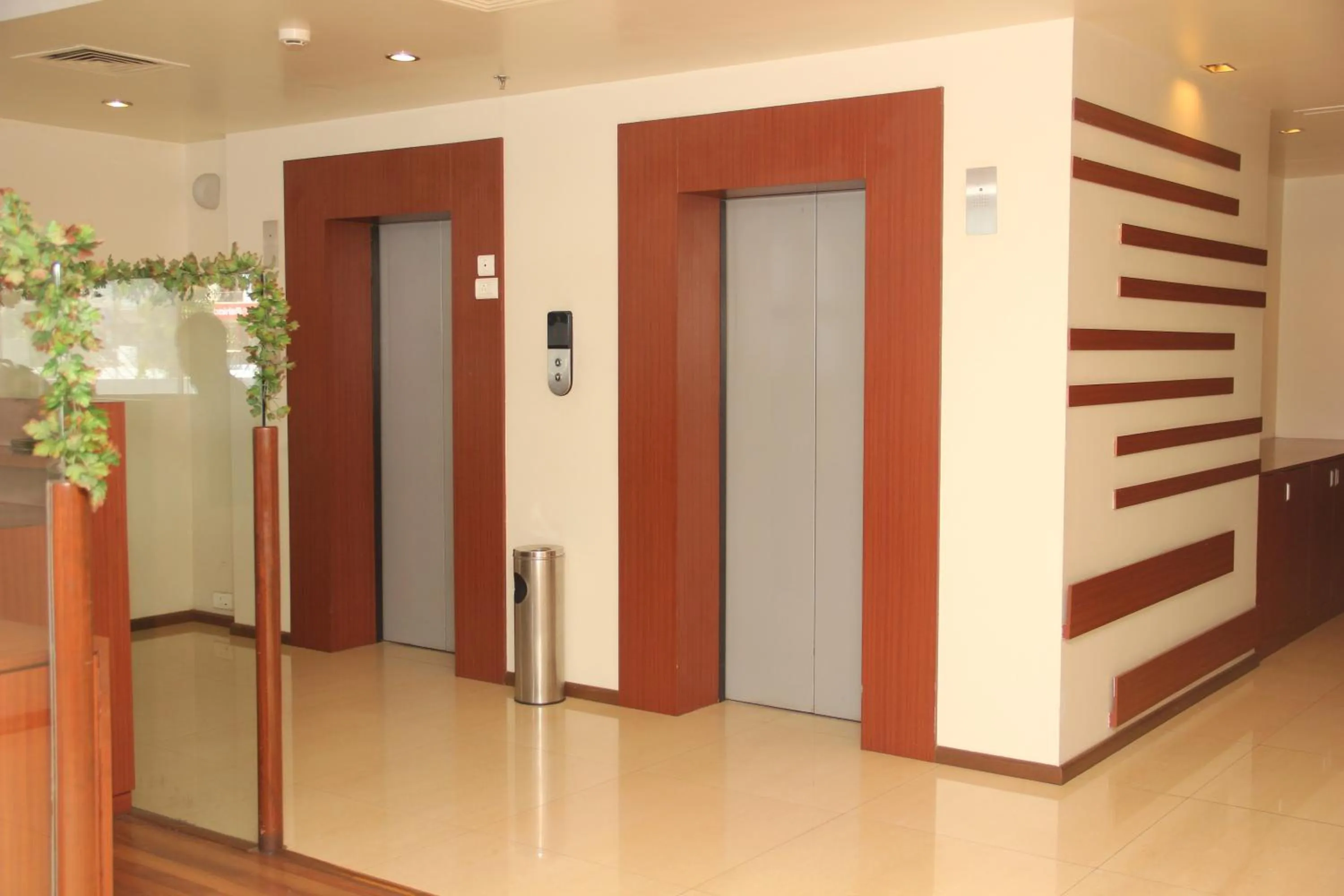 Other in The Aures (formerly known as Keys Select The Aures)