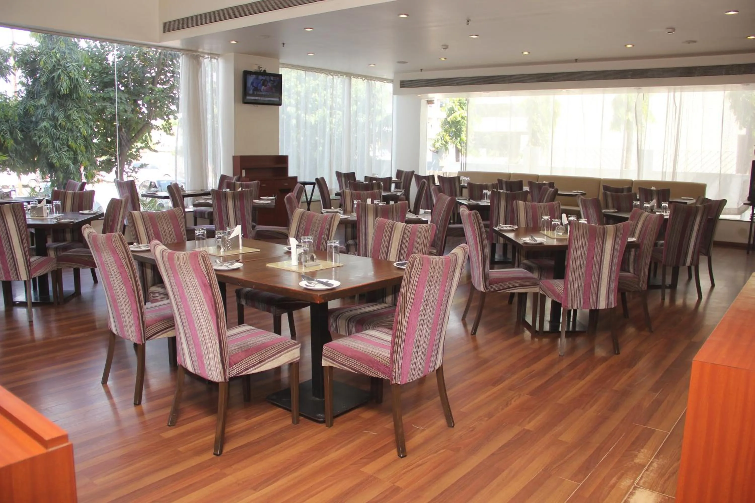 Restaurant/places to eat in The Aures (formerly known as Keys Select The Aures)