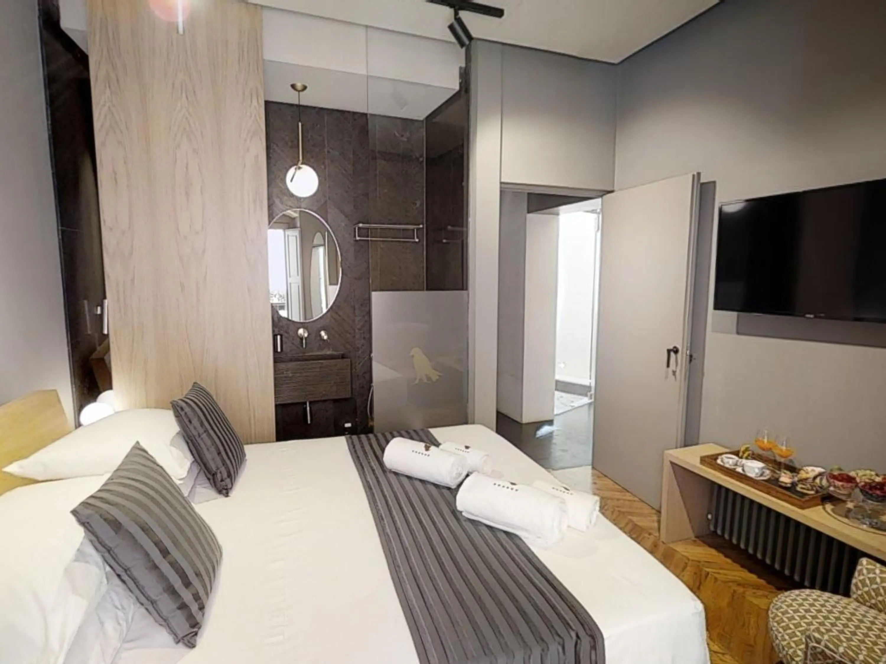 Bedroom, Bed in Sei Stelle Mama