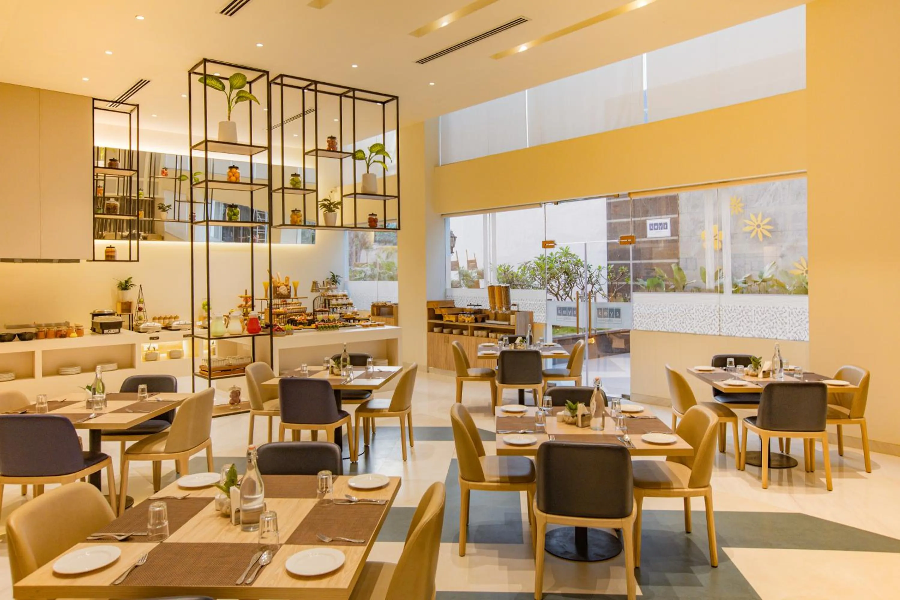 Restaurant/places to eat in Keys Prima by Lemon Tree Hotels, Pimpri, Pune