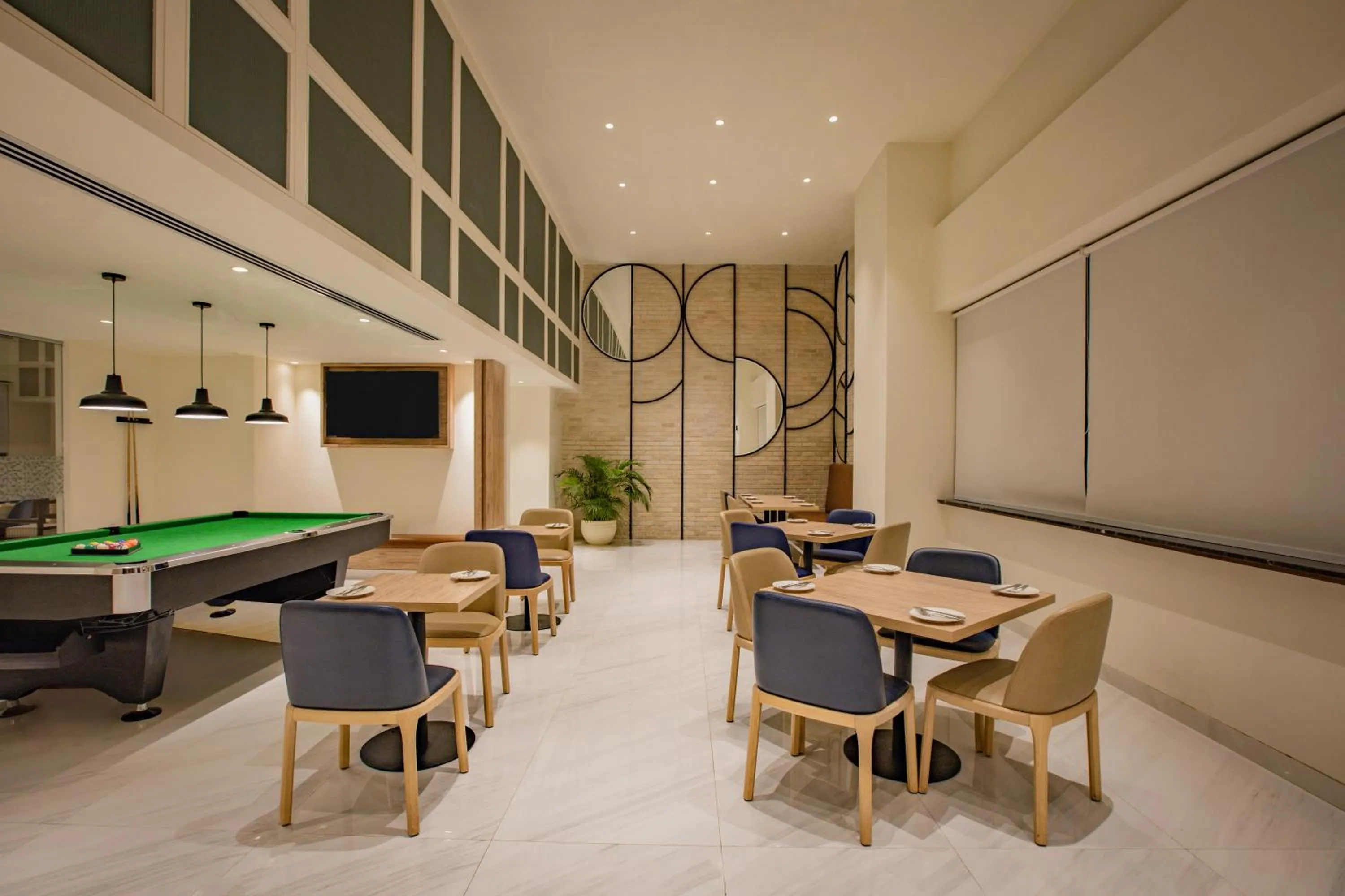 Restaurant/places to eat in Keys Prima by Lemon Tree Hotels, Pimpri, Pune