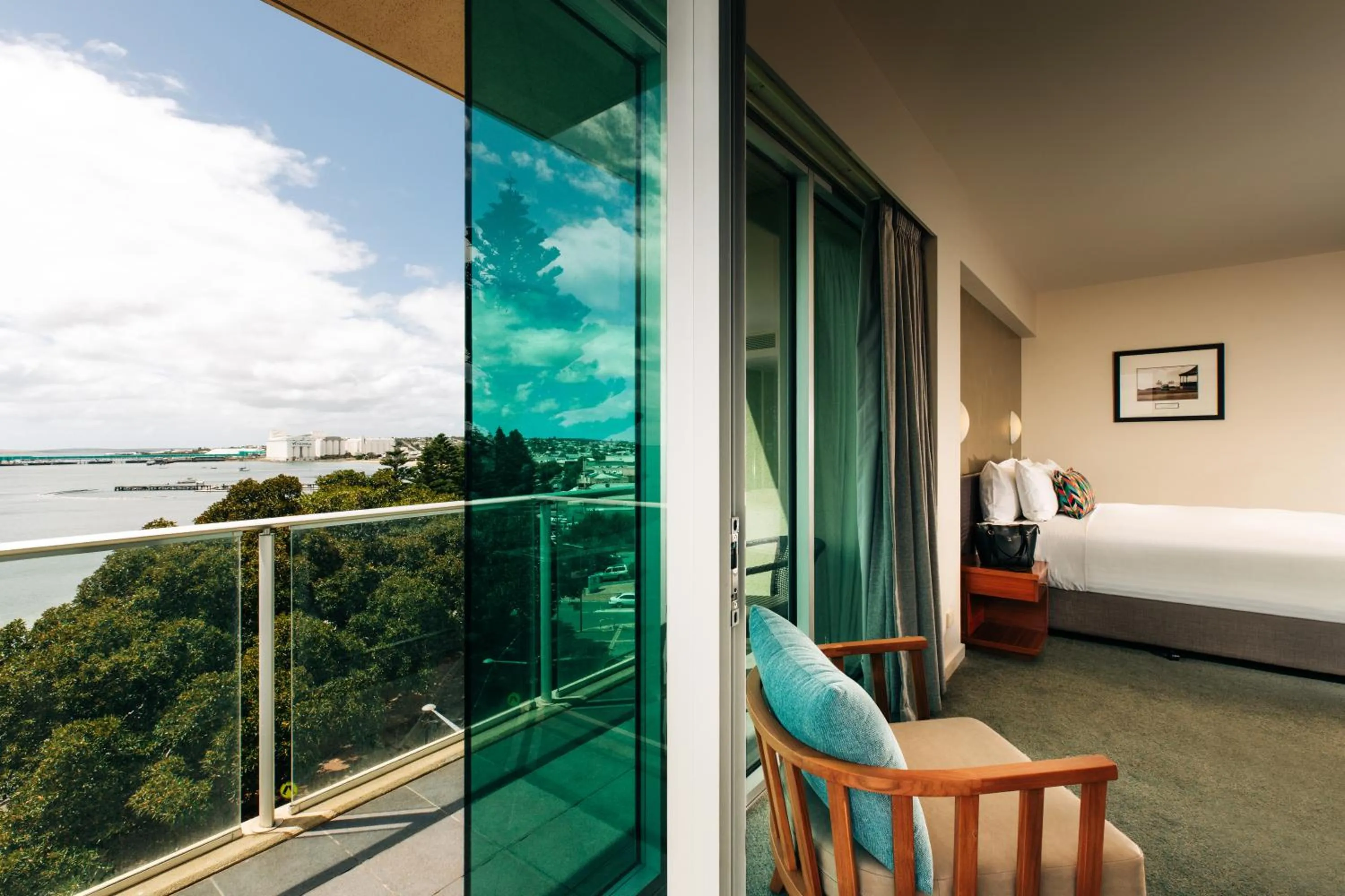 Bed in Port Lincoln Hotel