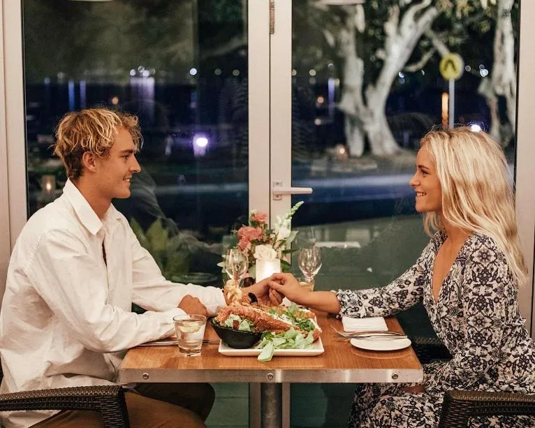 Restaurant/places to eat in Port Lincoln Hotel