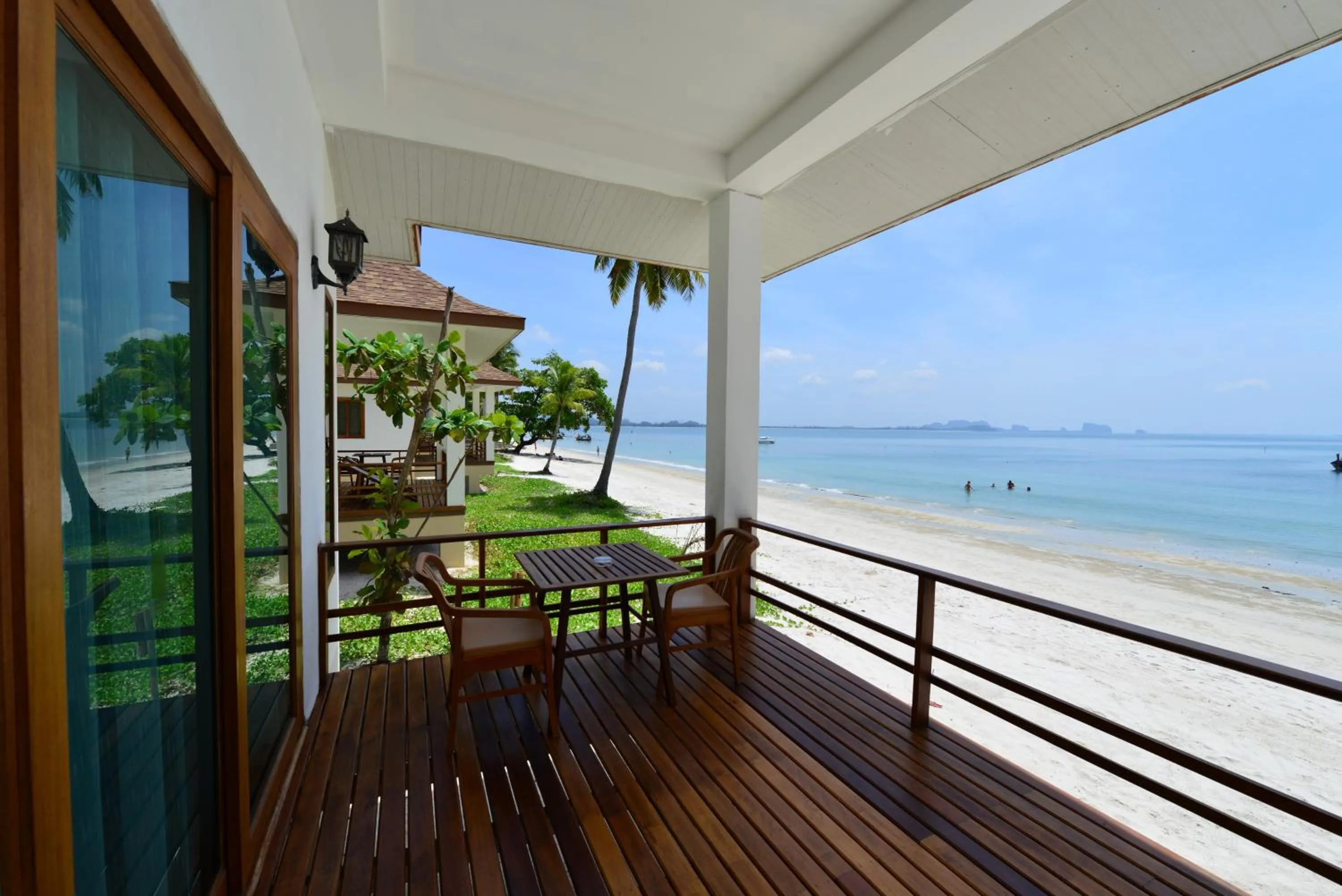 Balcony/Terrace in Pawapi Beach Resort Koh Mook