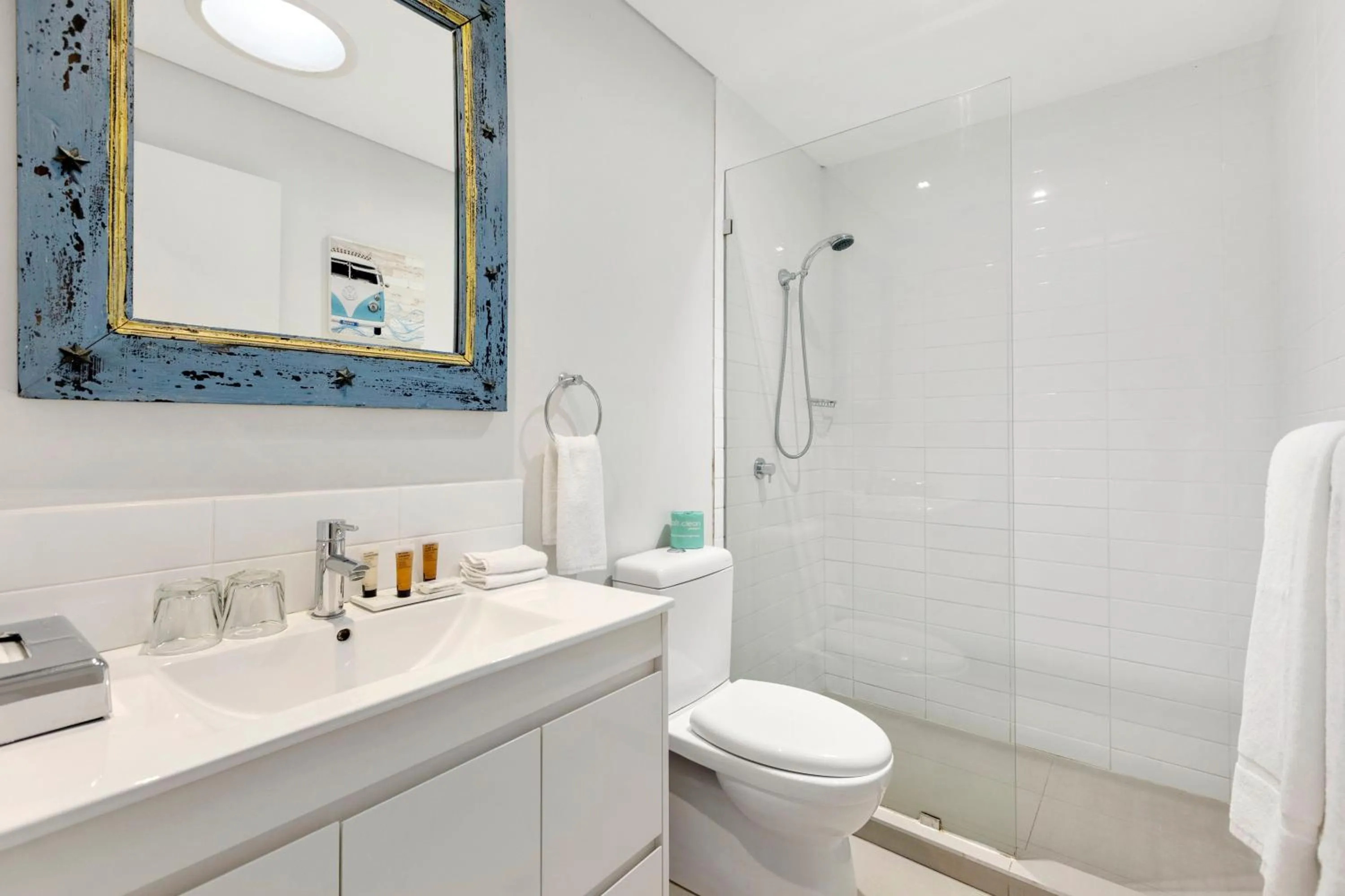 Shower in Seashells Scarborough