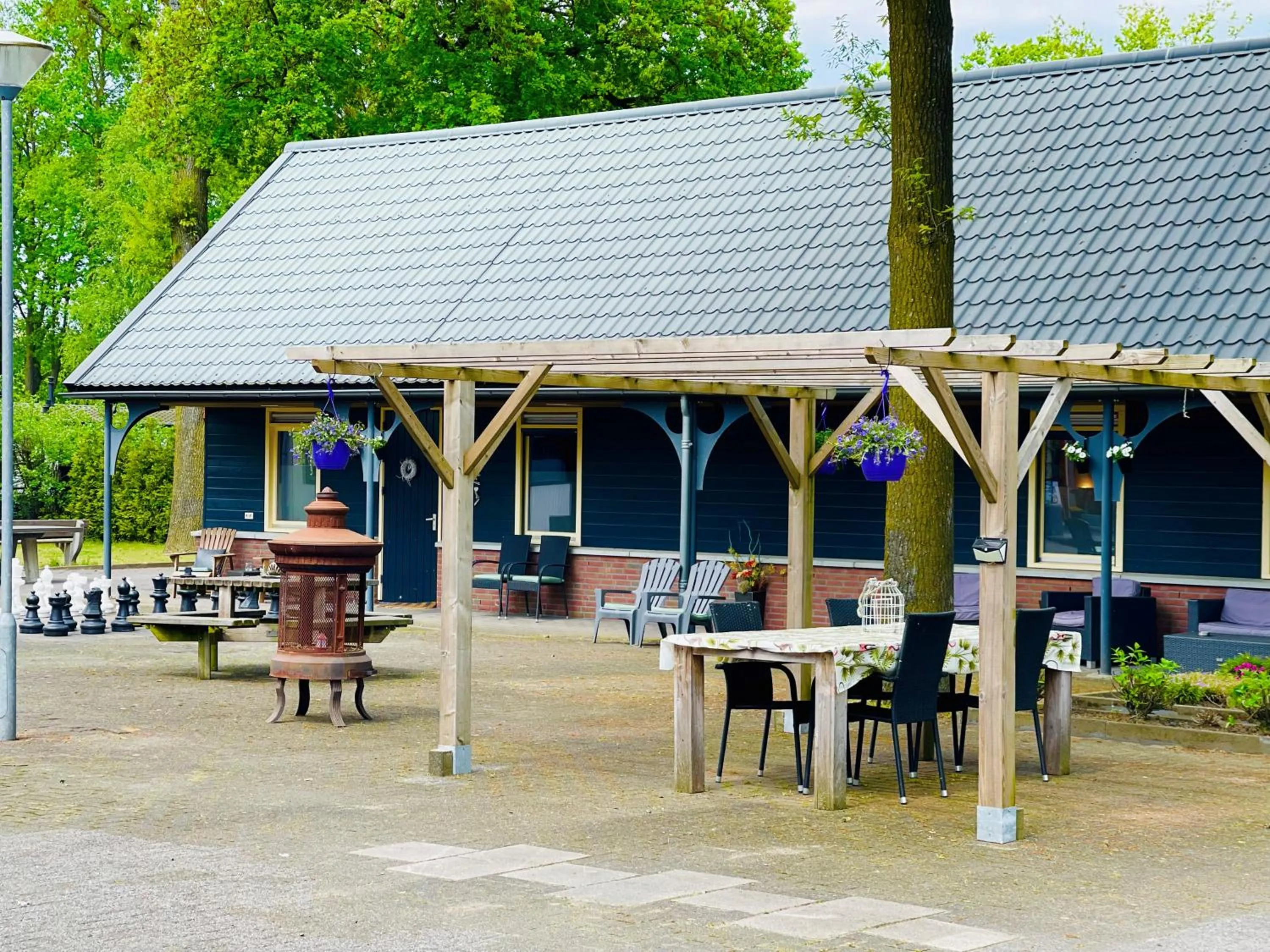 Inner courtyard view in Gasterij Hotel Dennenoord