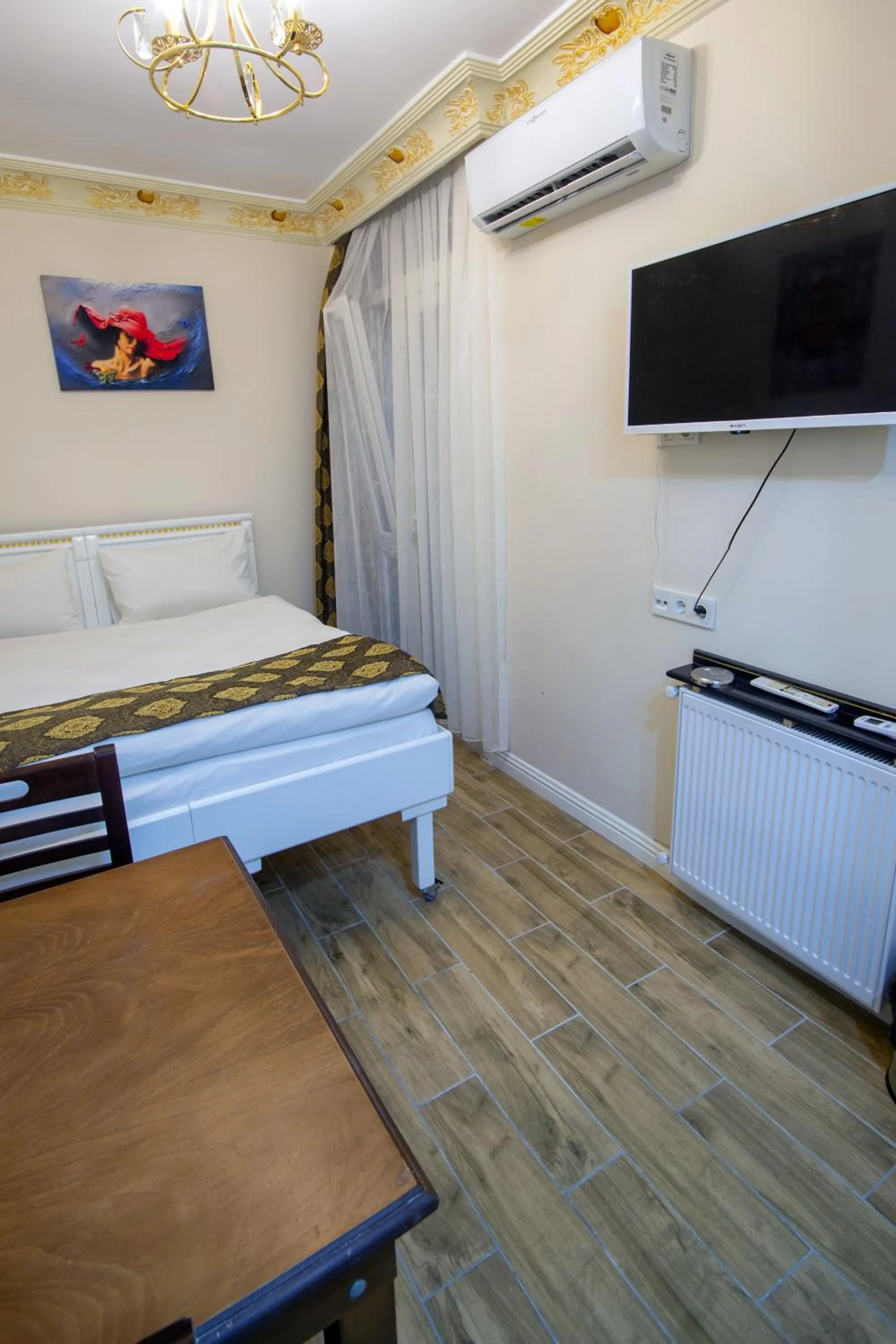 Bed in IQ Hotel Beyoğlu