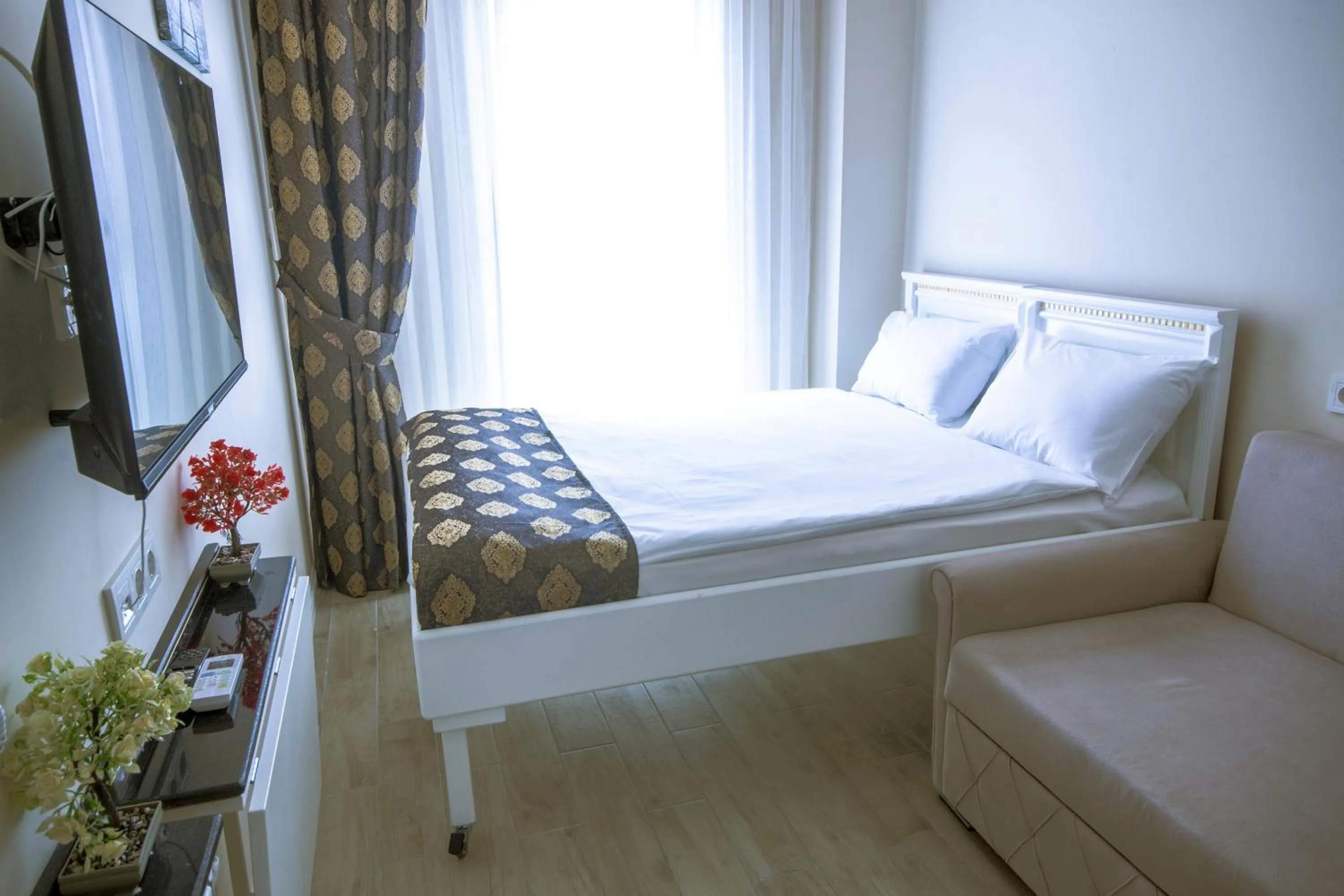 Bed in IQ Hotel Beyoğlu