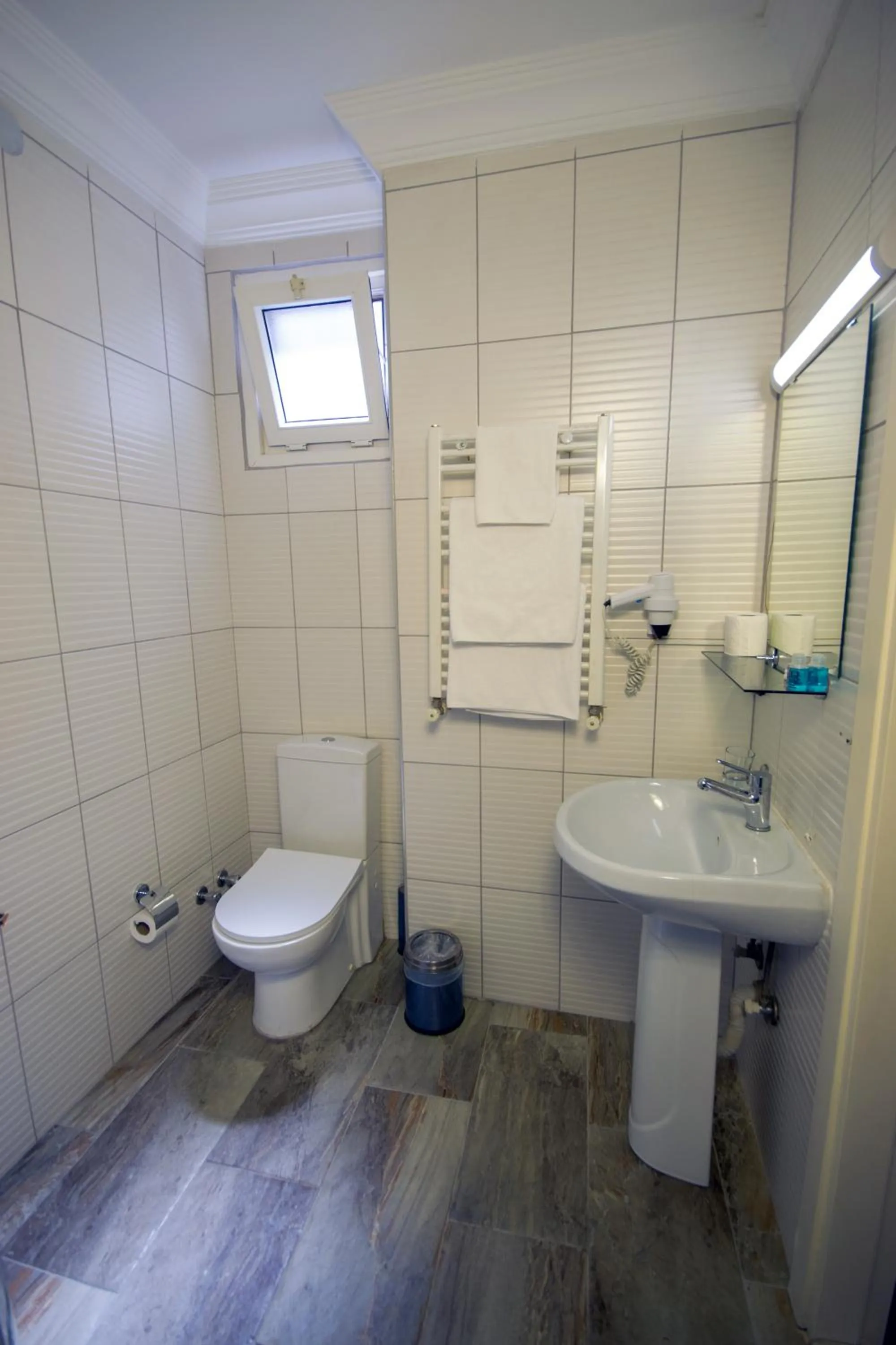 Shower in IQ Hotel Beyoğlu