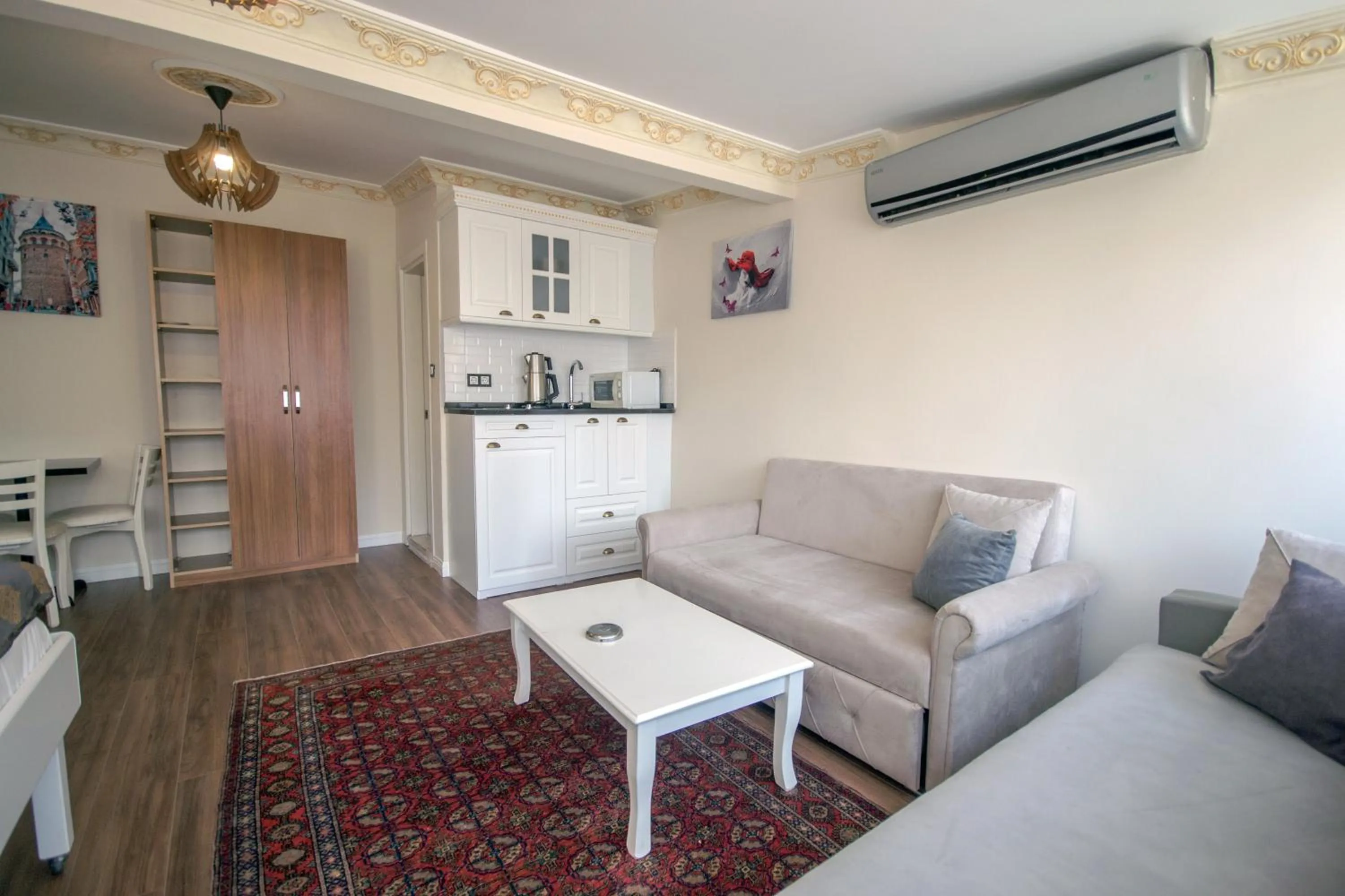 Kitchen or kitchenette in IQ Hotel Beyoğlu