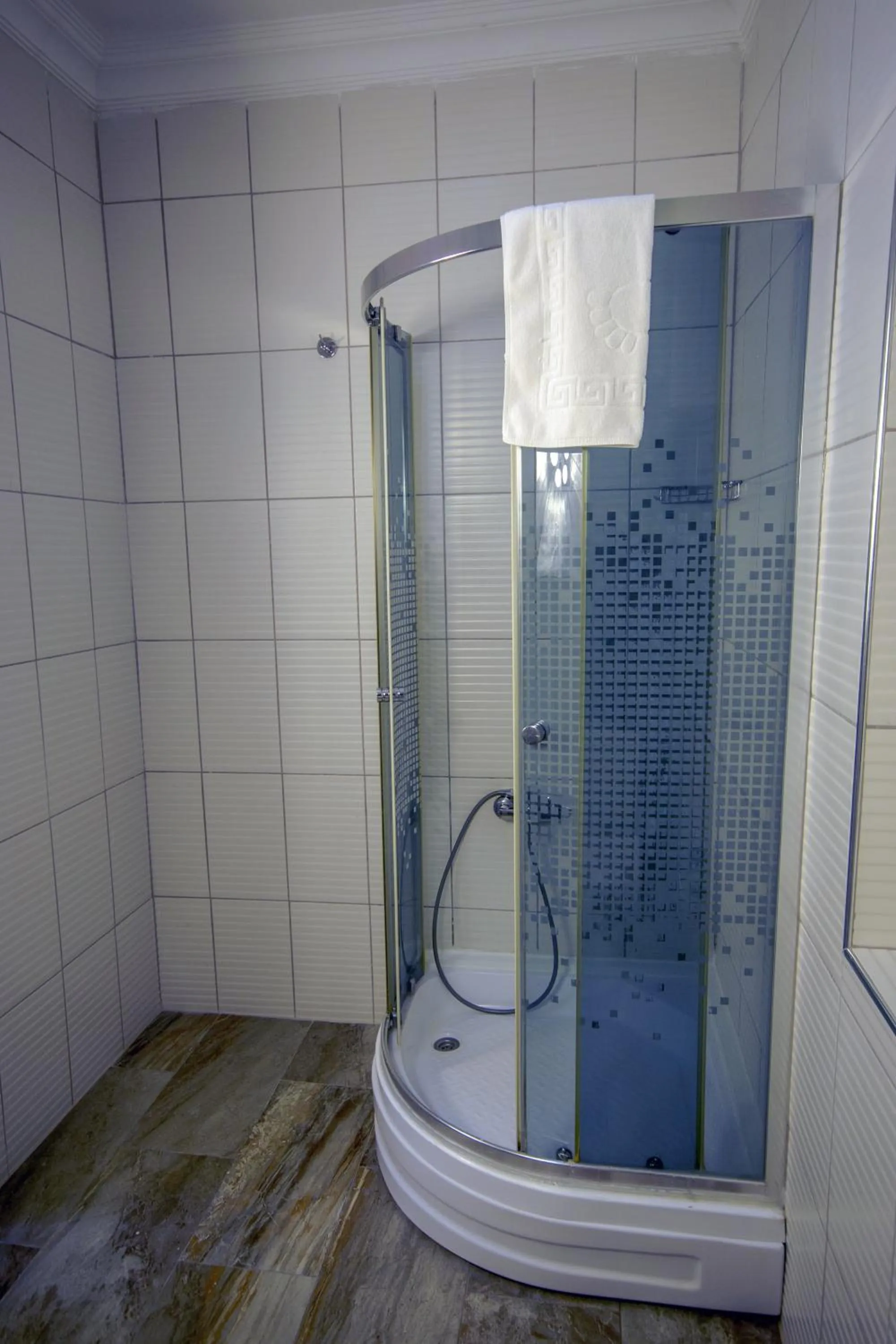 Shower in IQ Hotel Beyoğlu
