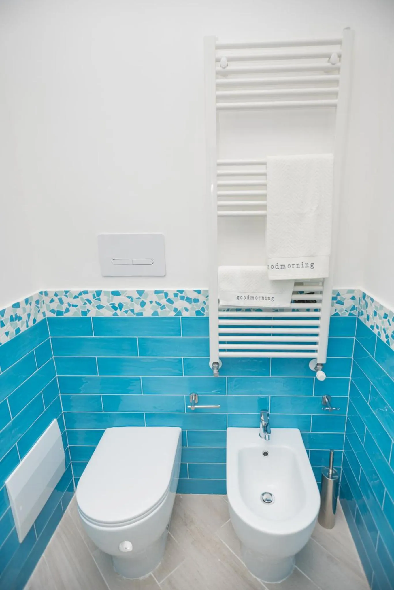 Toilet in Chiaro di Luna