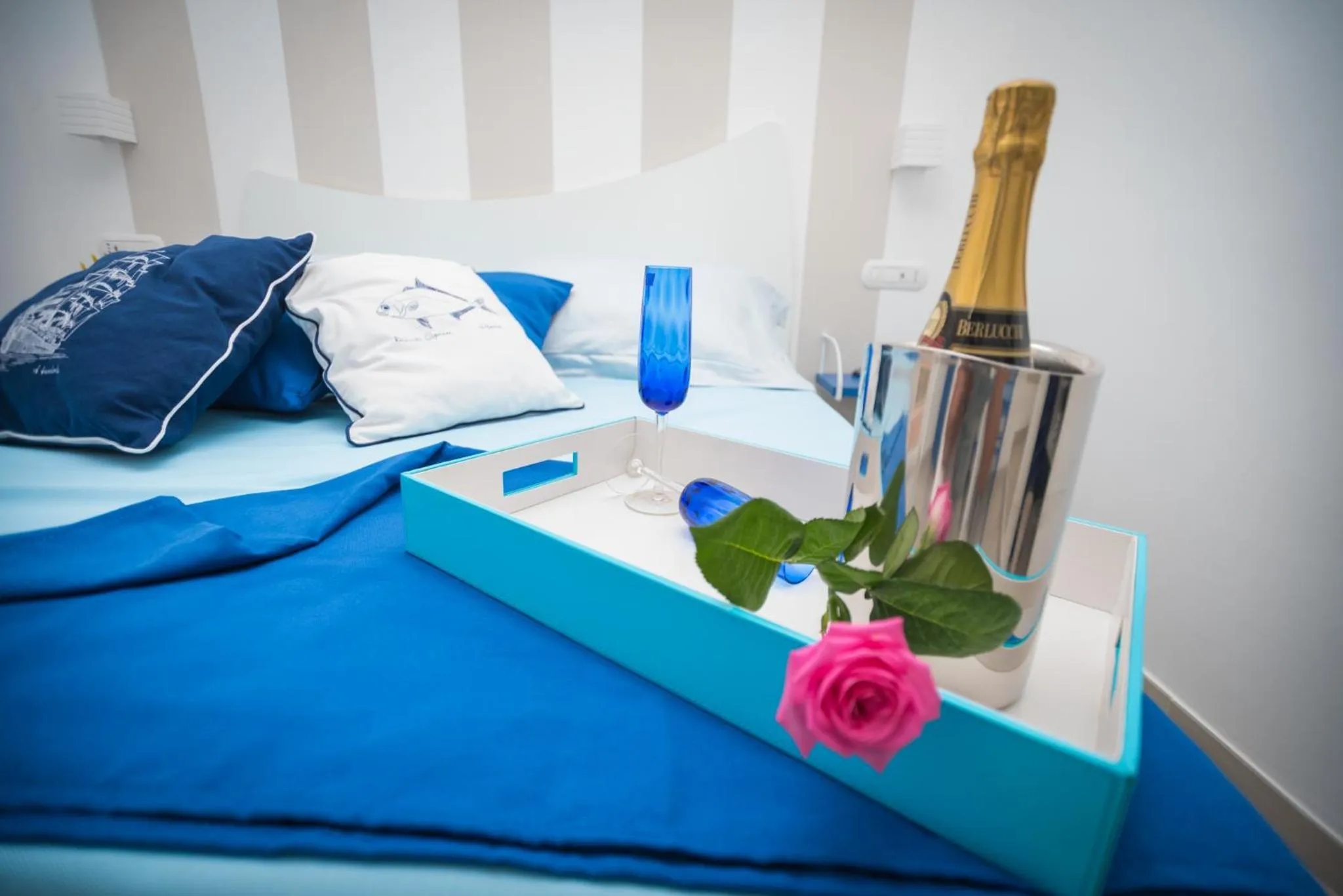 Decorative detail, Bed in Chiaro di Luna