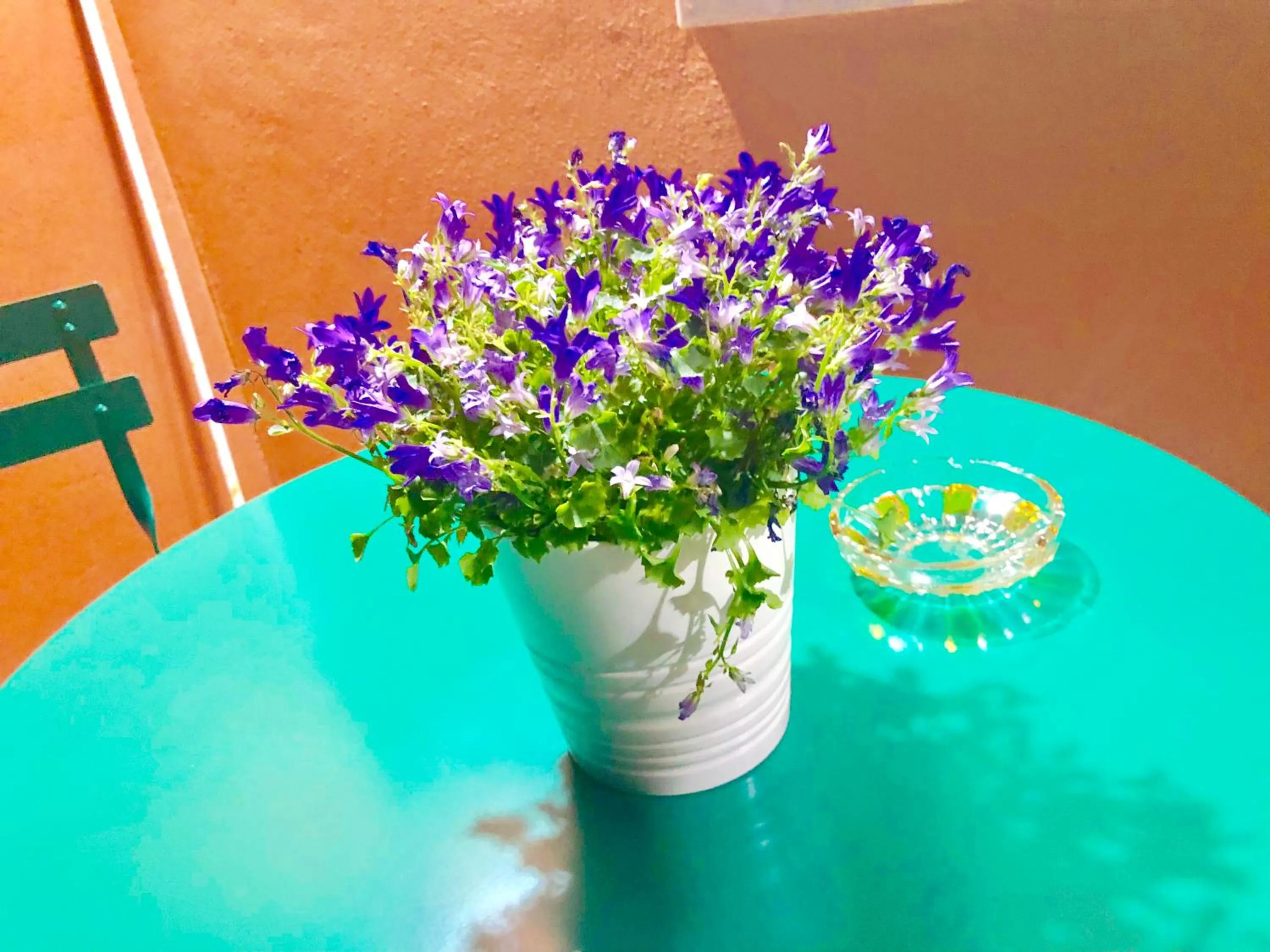 Decorative detail in Chiaro di Luna