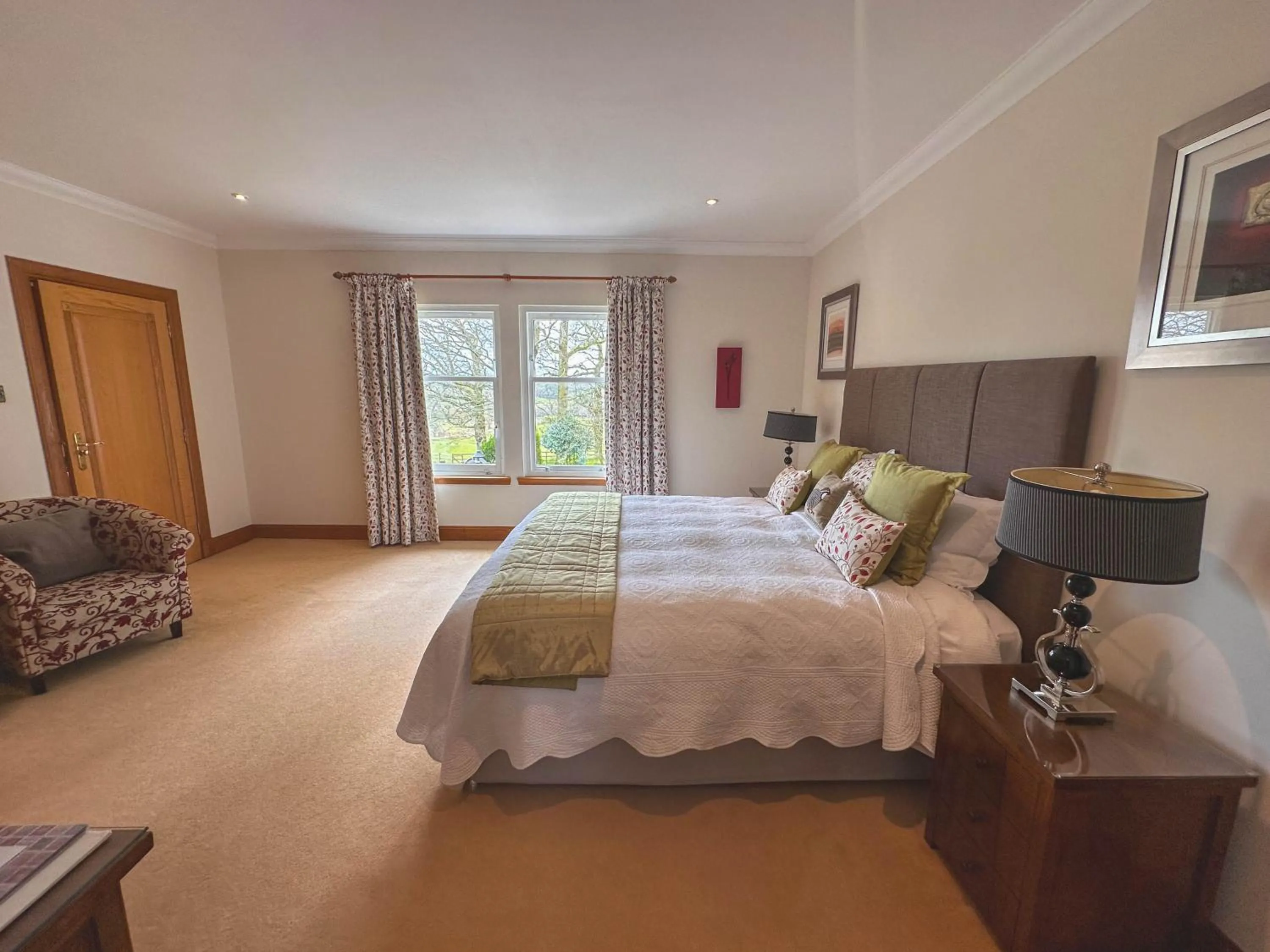 Bedroom, Bed in Arden Country House