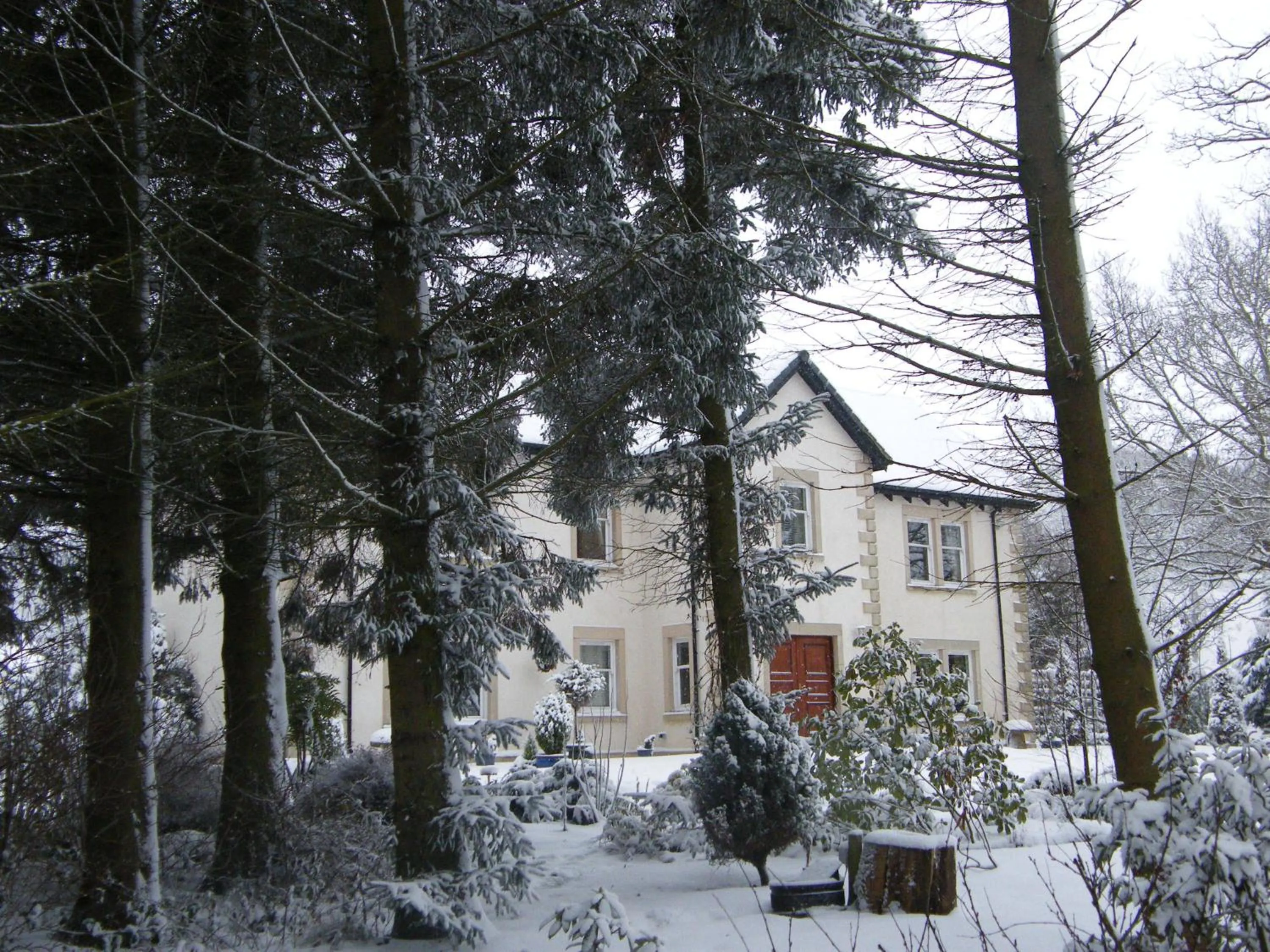 Winter in Arden Country House