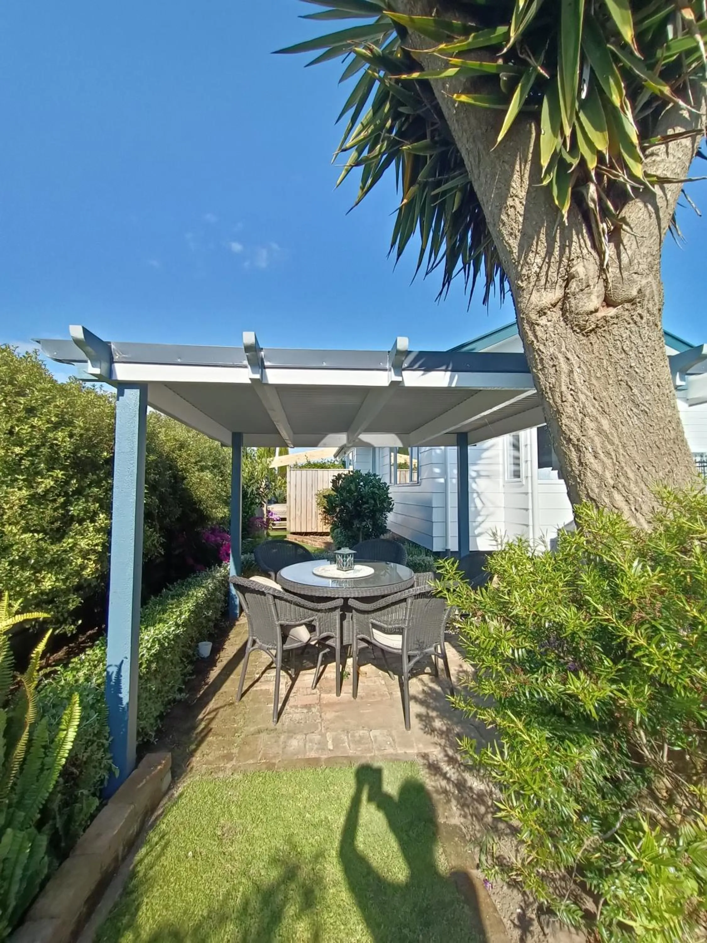 Garden in Fossil Coast B&B