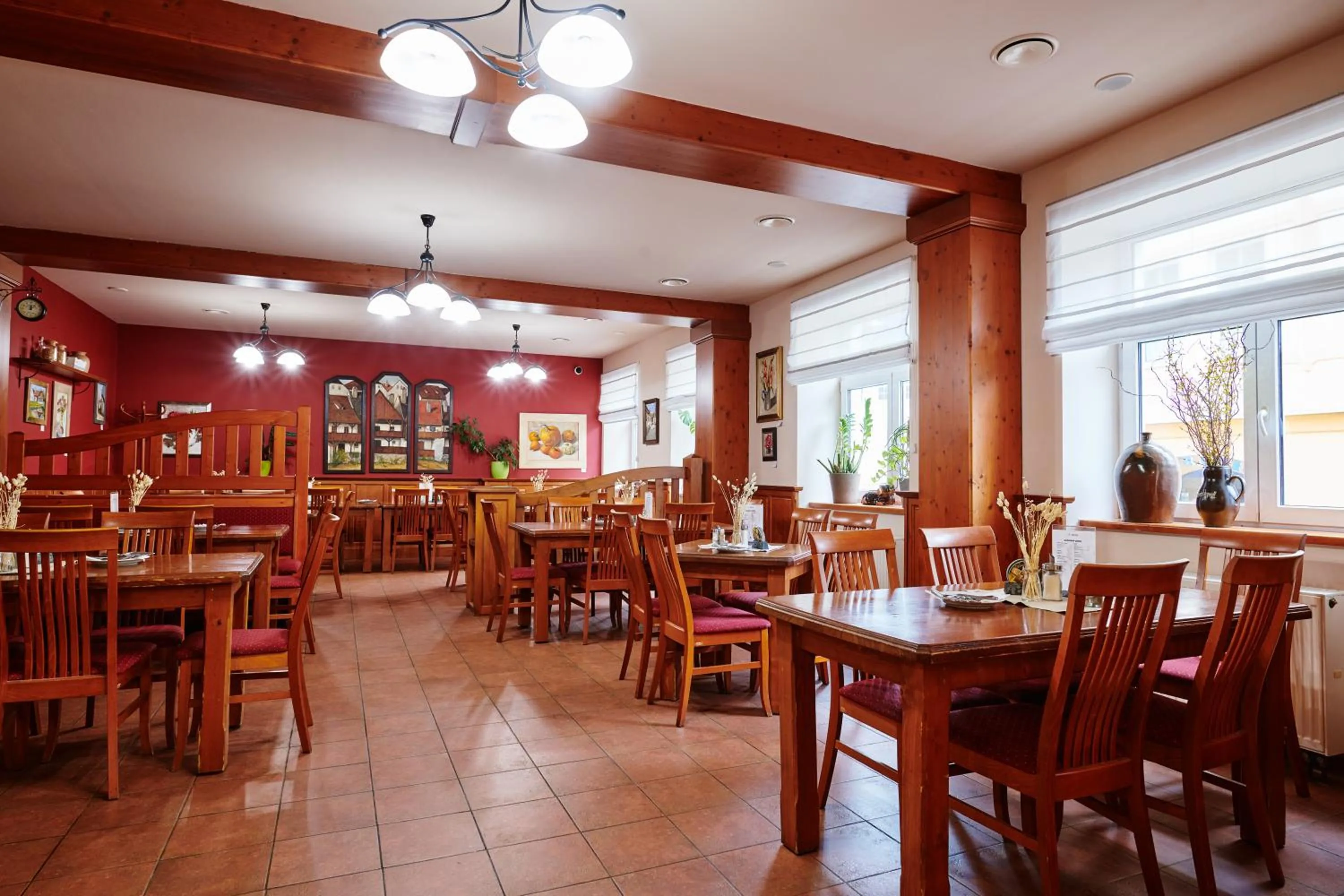 Restaurant/places to eat in Hotel Terasa