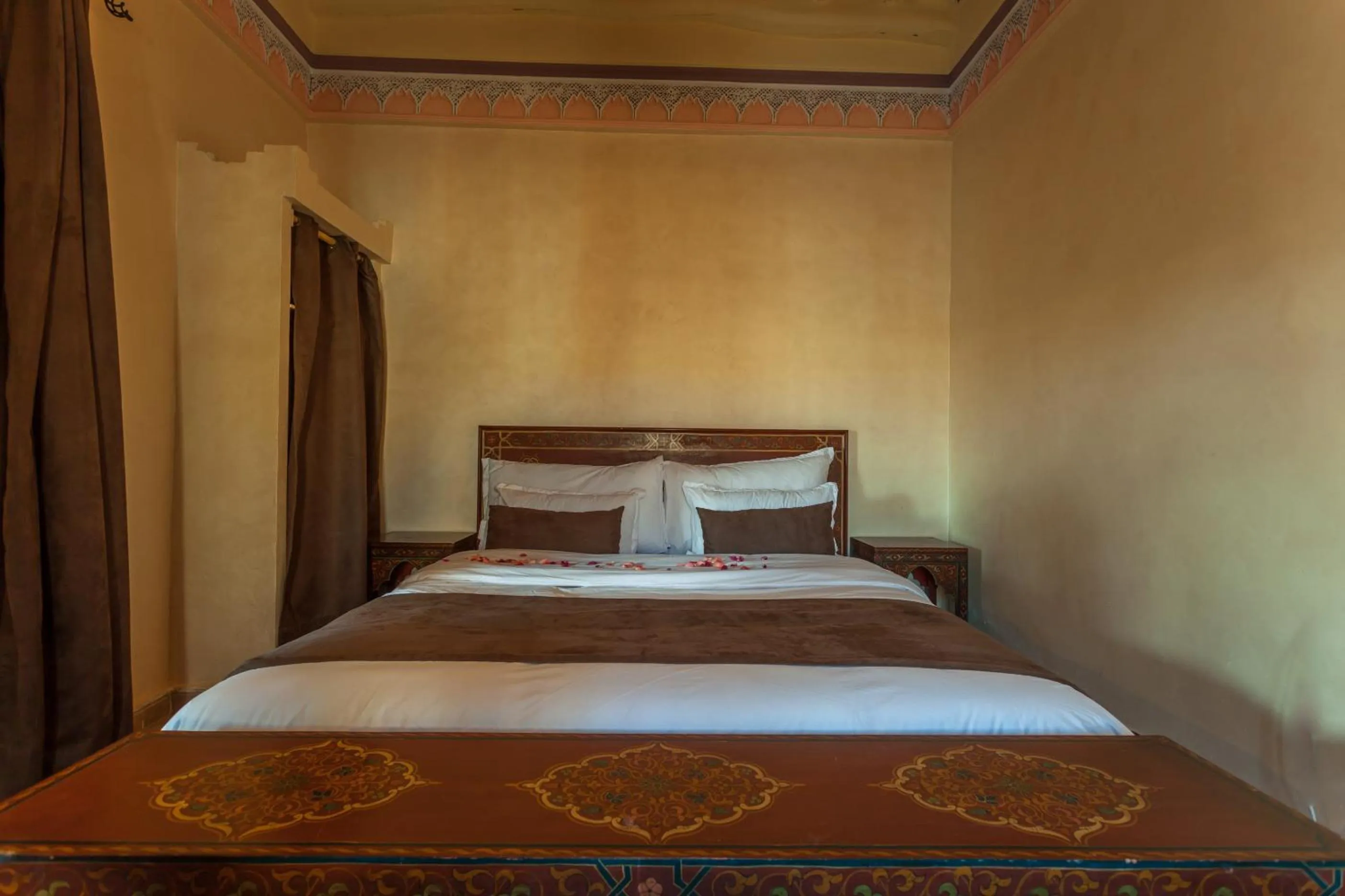 Bed in Kasbah Tizzarouine