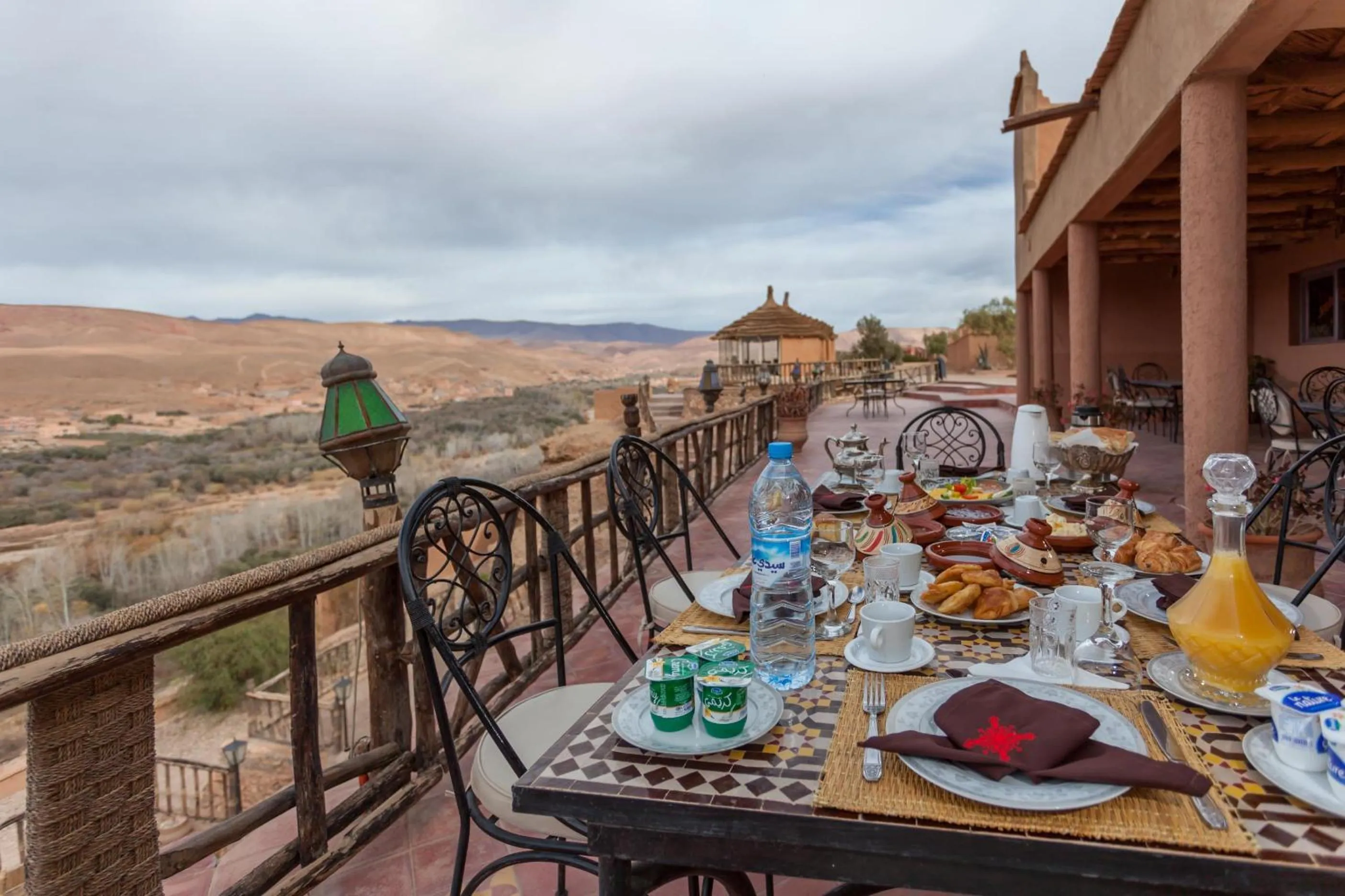 Breakfast in Kasbah Tizzarouine