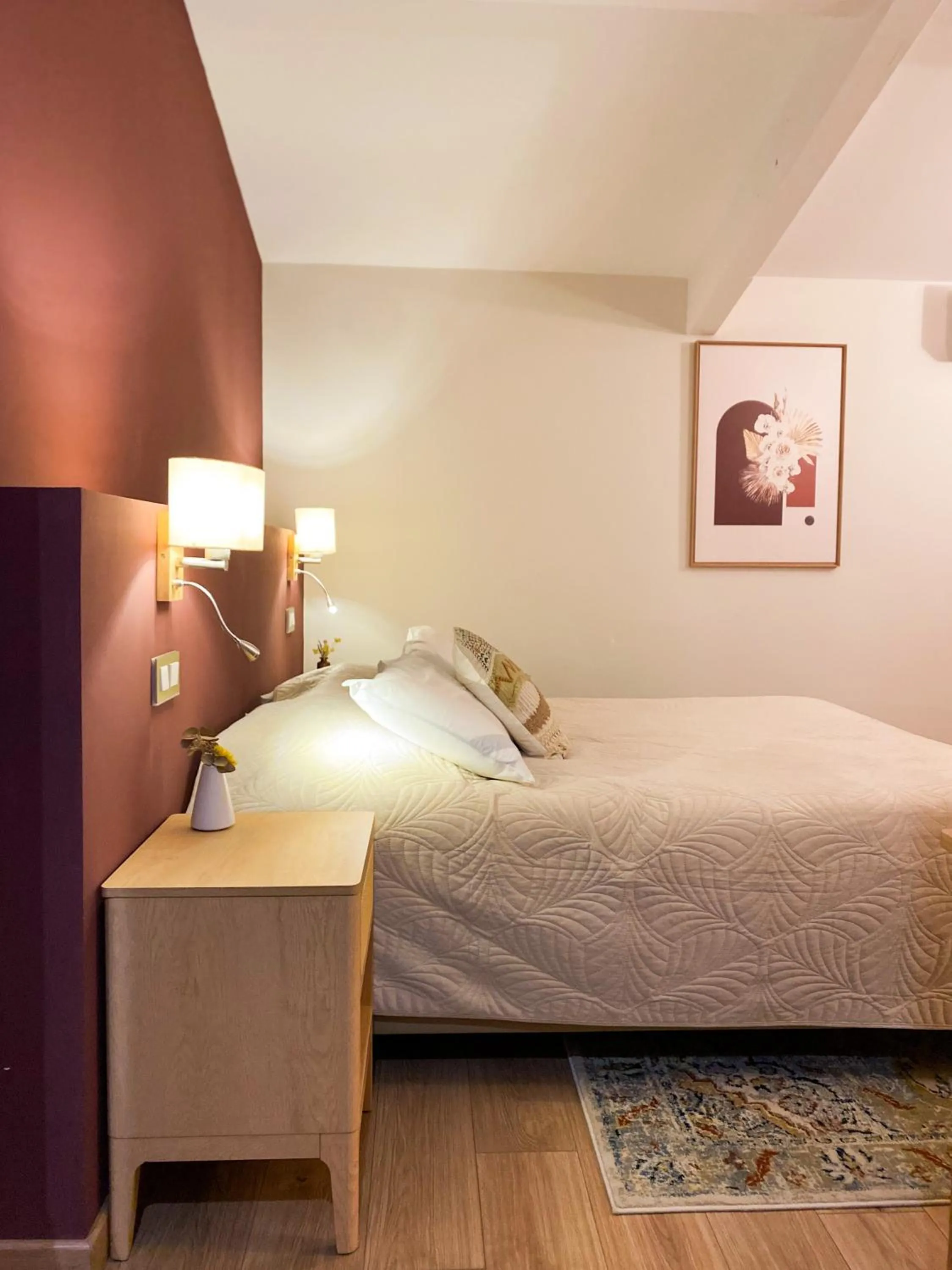 Photo of the whole room, Bed in Château le Bouïs