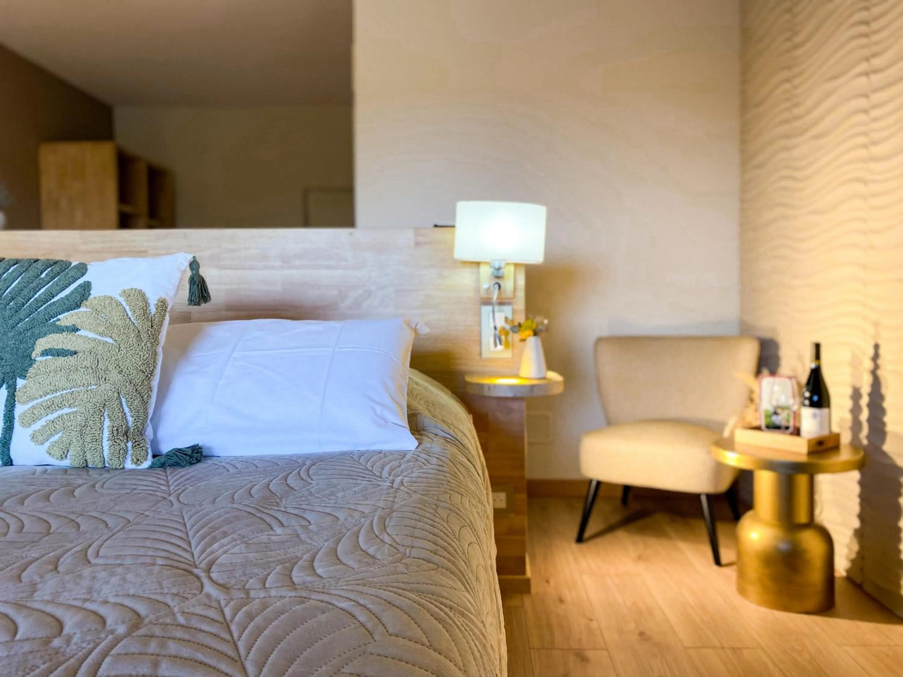 Bedroom, Bed in Château le Bouïs