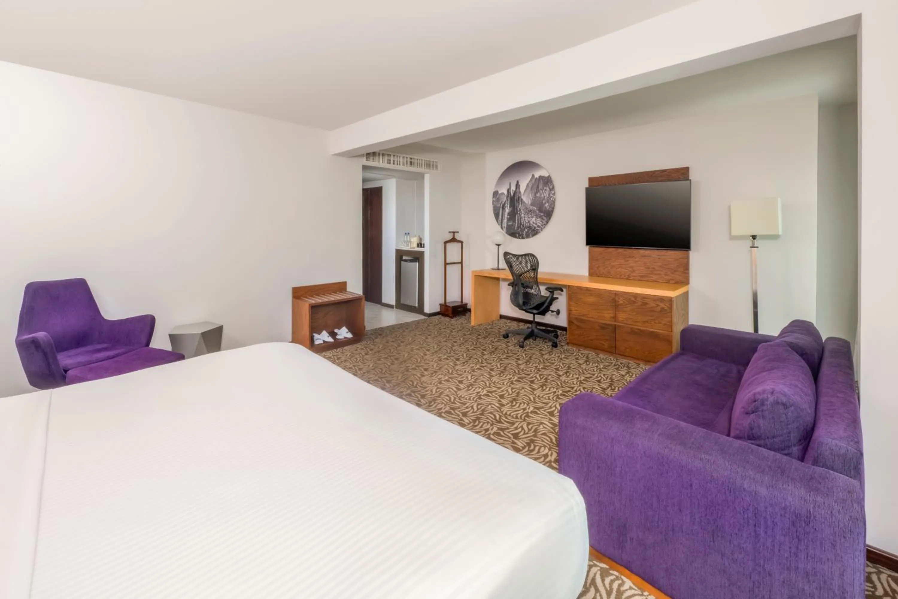 Krystal Urban Monterrey San Jeronimo