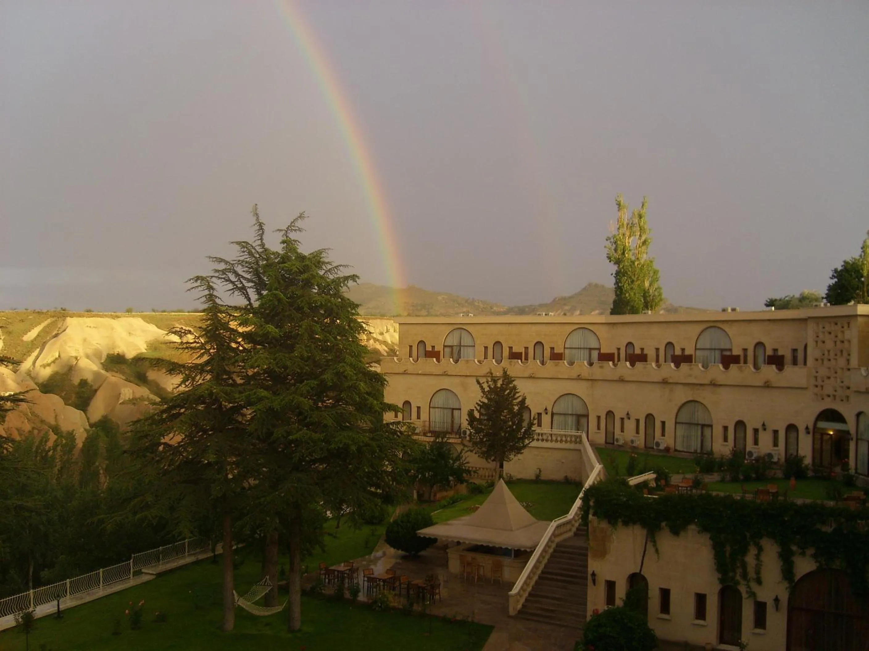 Spring in Uchisar Kaya Otel