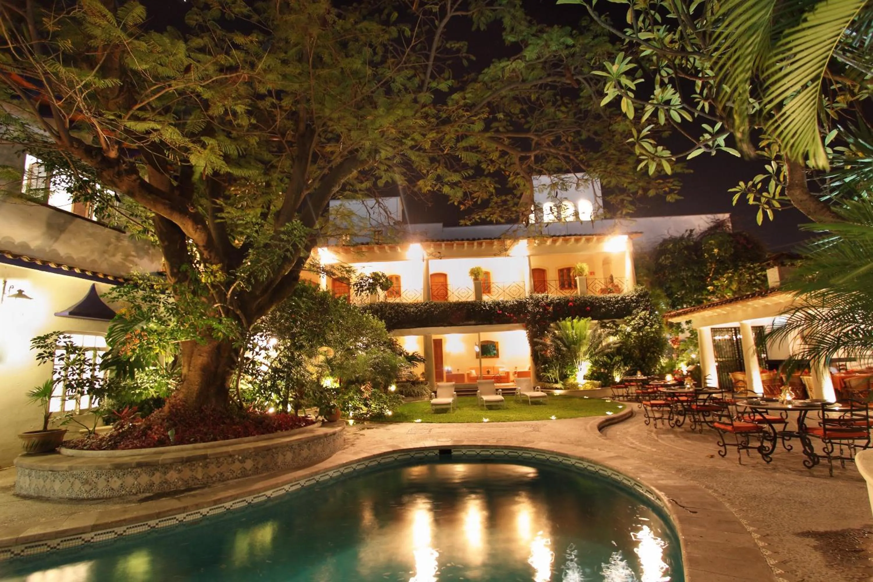 Swimming pool in Hotel Boutique La Casa Azul